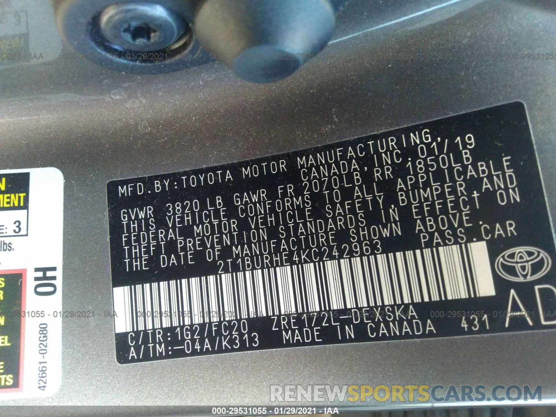 9 Photograph of a damaged car 2T1BURHE4KC242963 TOYOTA COROLLA 2019