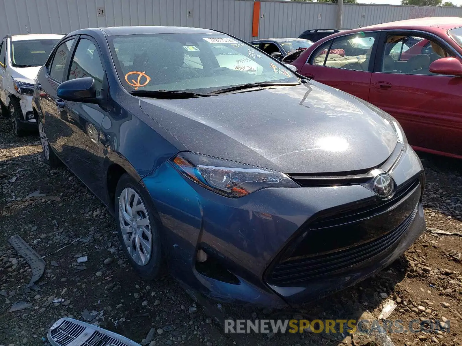 1 Photograph of a damaged car 2T1BURHE4KC243112 TOYOTA COROLLA 2019