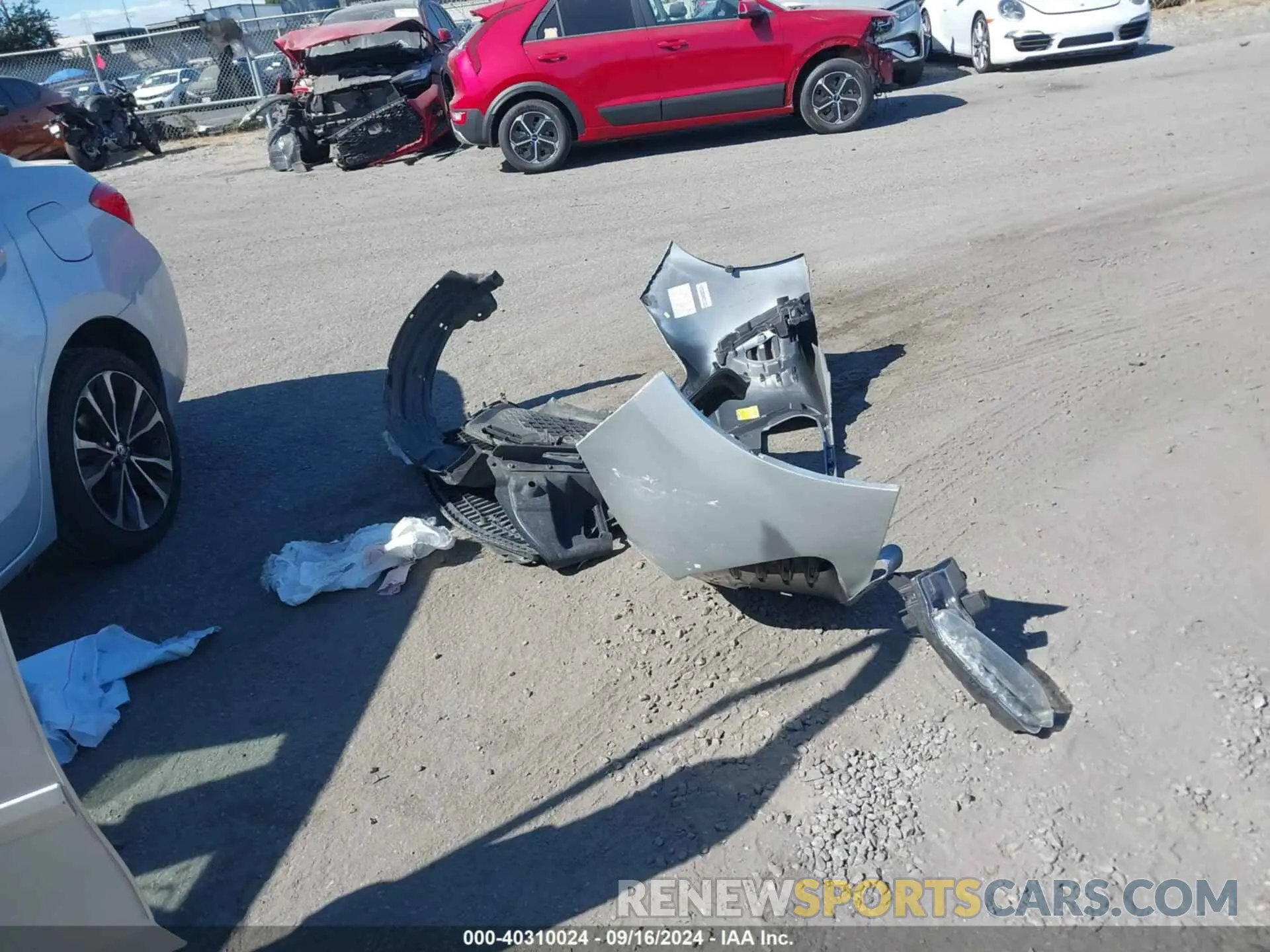 12 Photograph of a damaged car 2T1BURHE5KC128597 TOYOTA COROLLA 2019