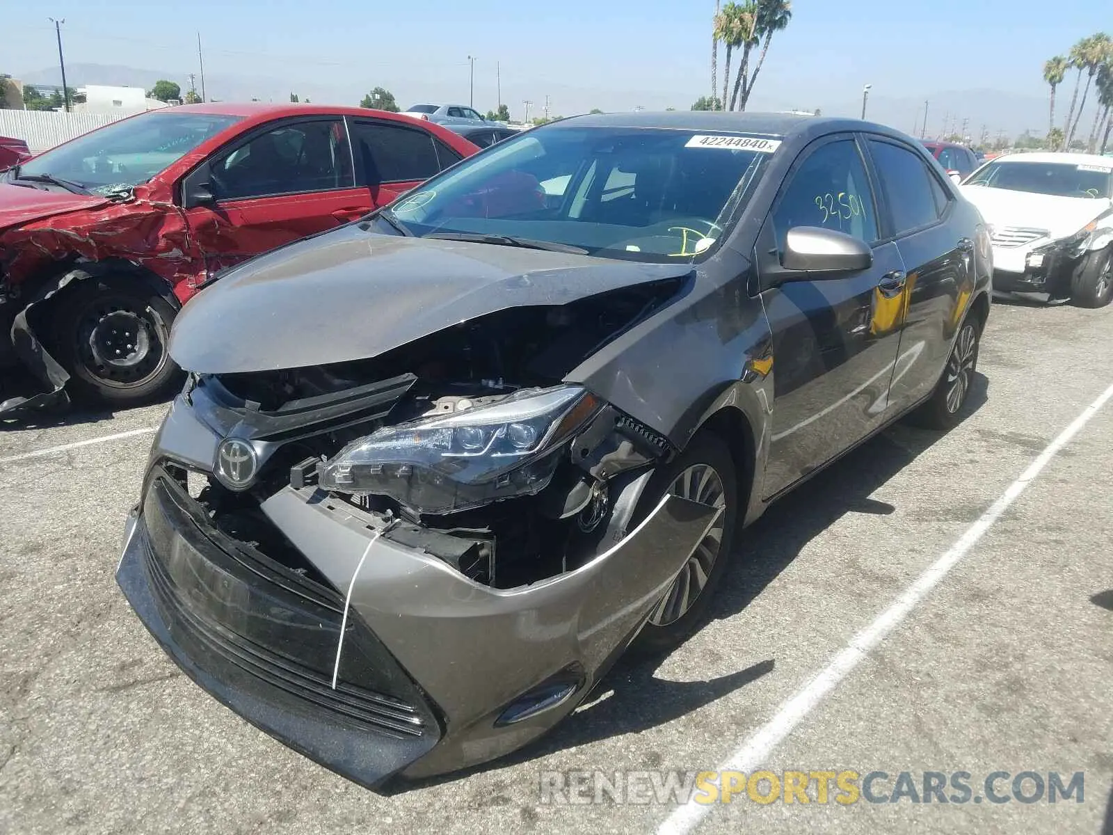 2 Photograph of a damaged car 2T1BURHE5KC129412 TOYOTA COROLLA 2019