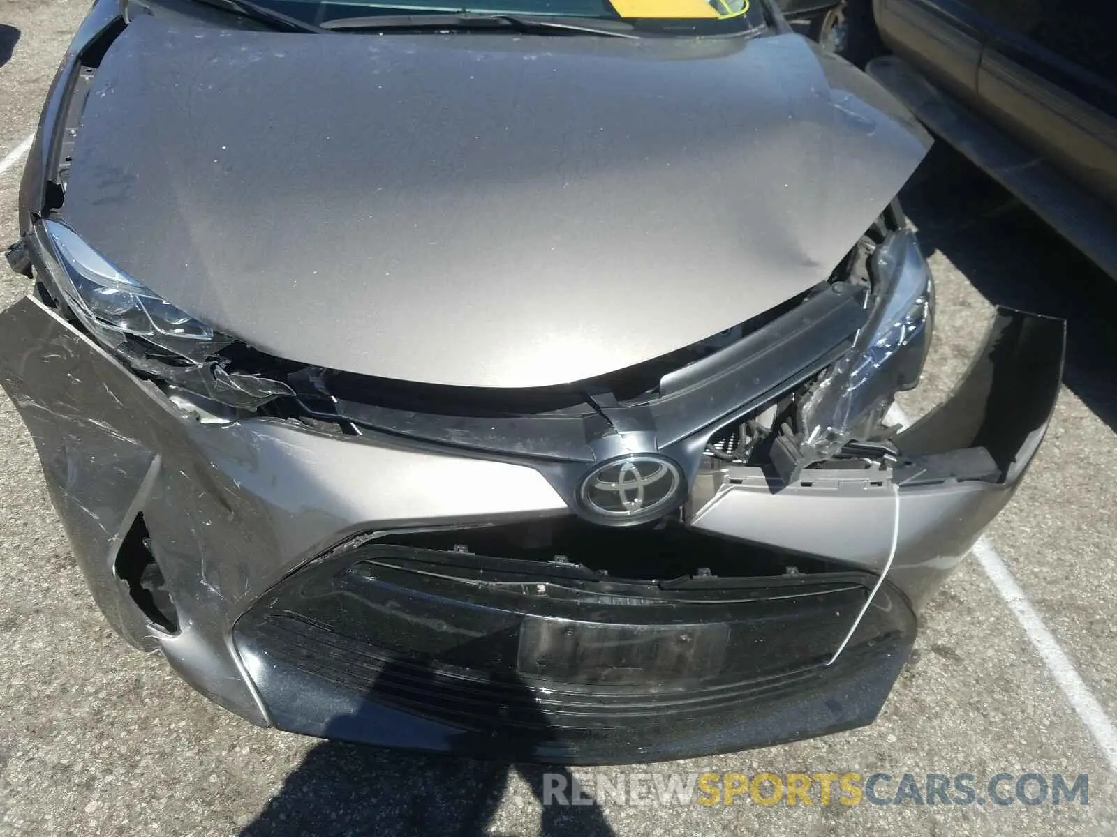 7 Photograph of a damaged car 2T1BURHE5KC129412 TOYOTA COROLLA 2019