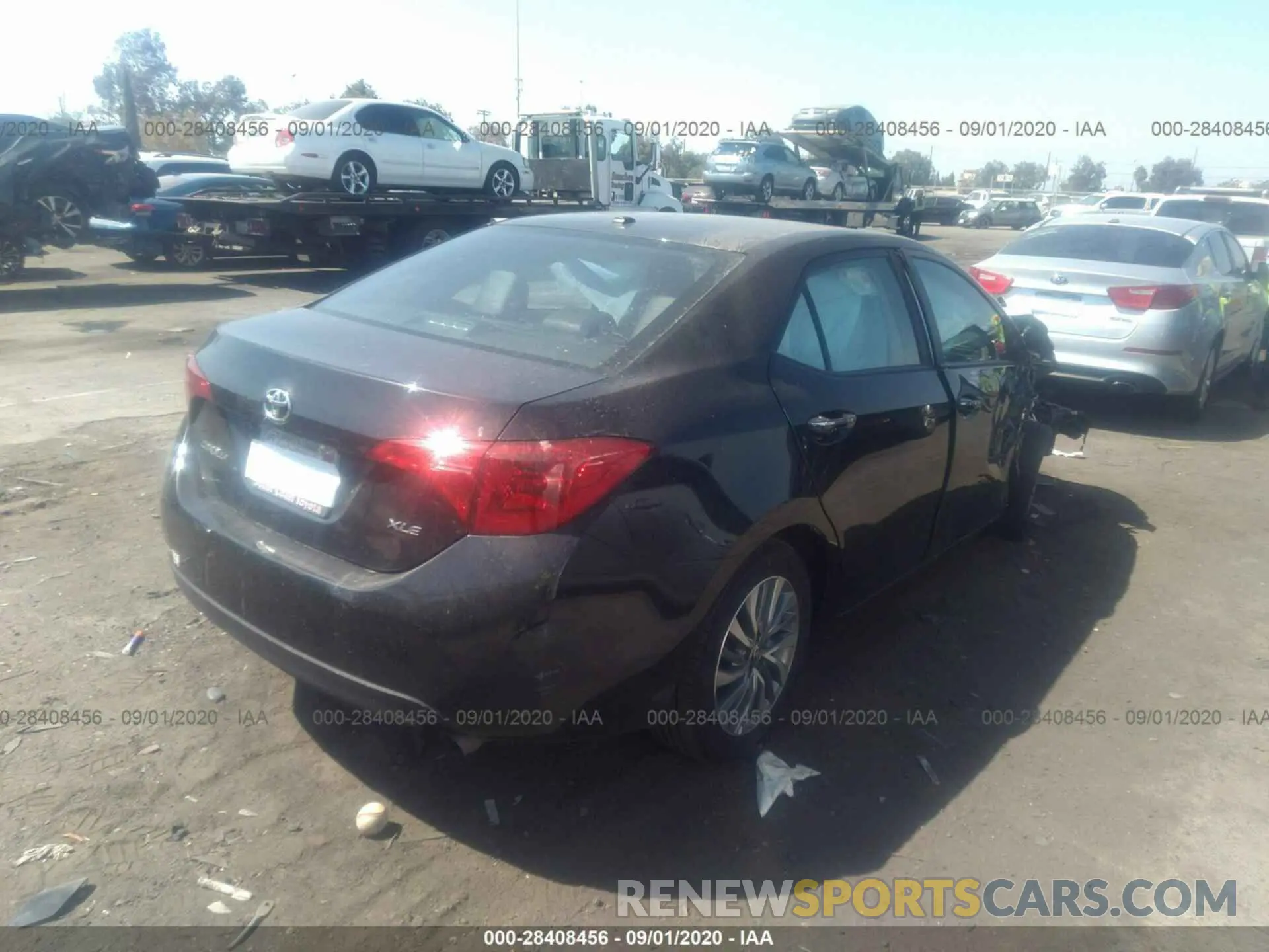 4 Photograph of a damaged car 2T1BURHE5KC140670 TOYOTA COROLLA 2019