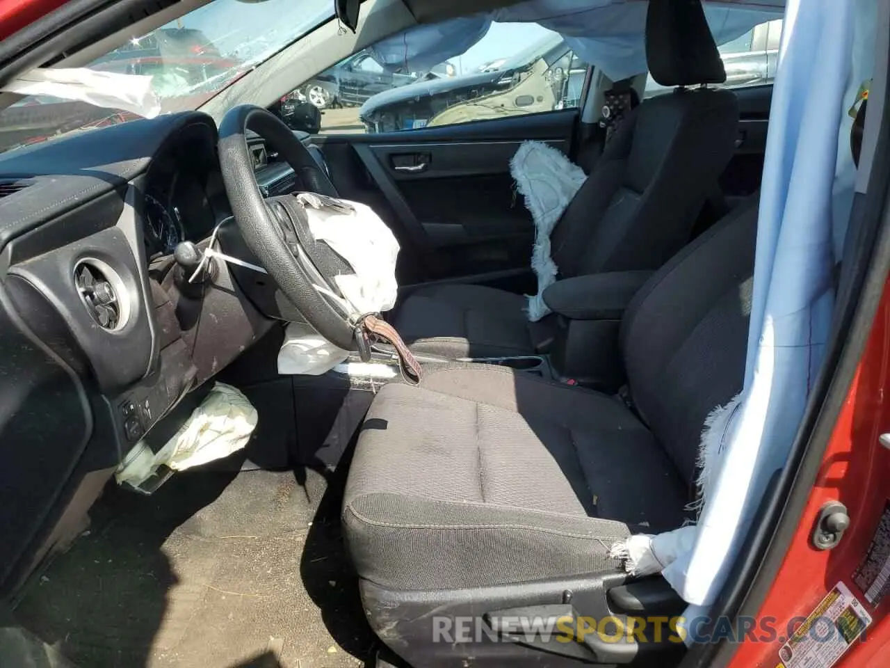 7 Photograph of a damaged car 2T1BURHE5KC144458 TOYOTA COROLLA 2019