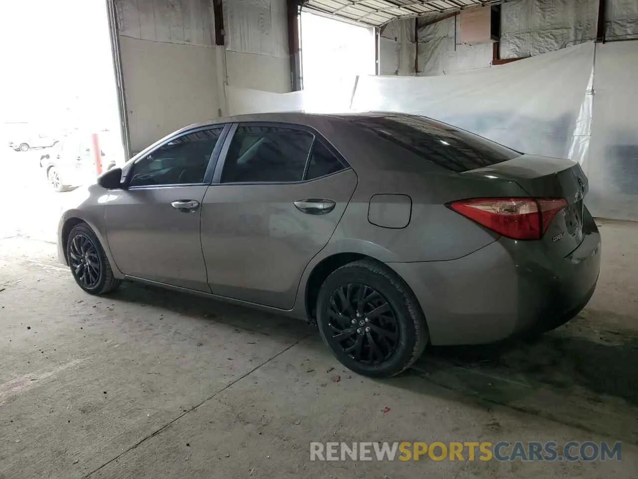 2 Фотография поврежденного автомобиля 2T1BURHE5KC146503 TOYOTA COROLLA 2019