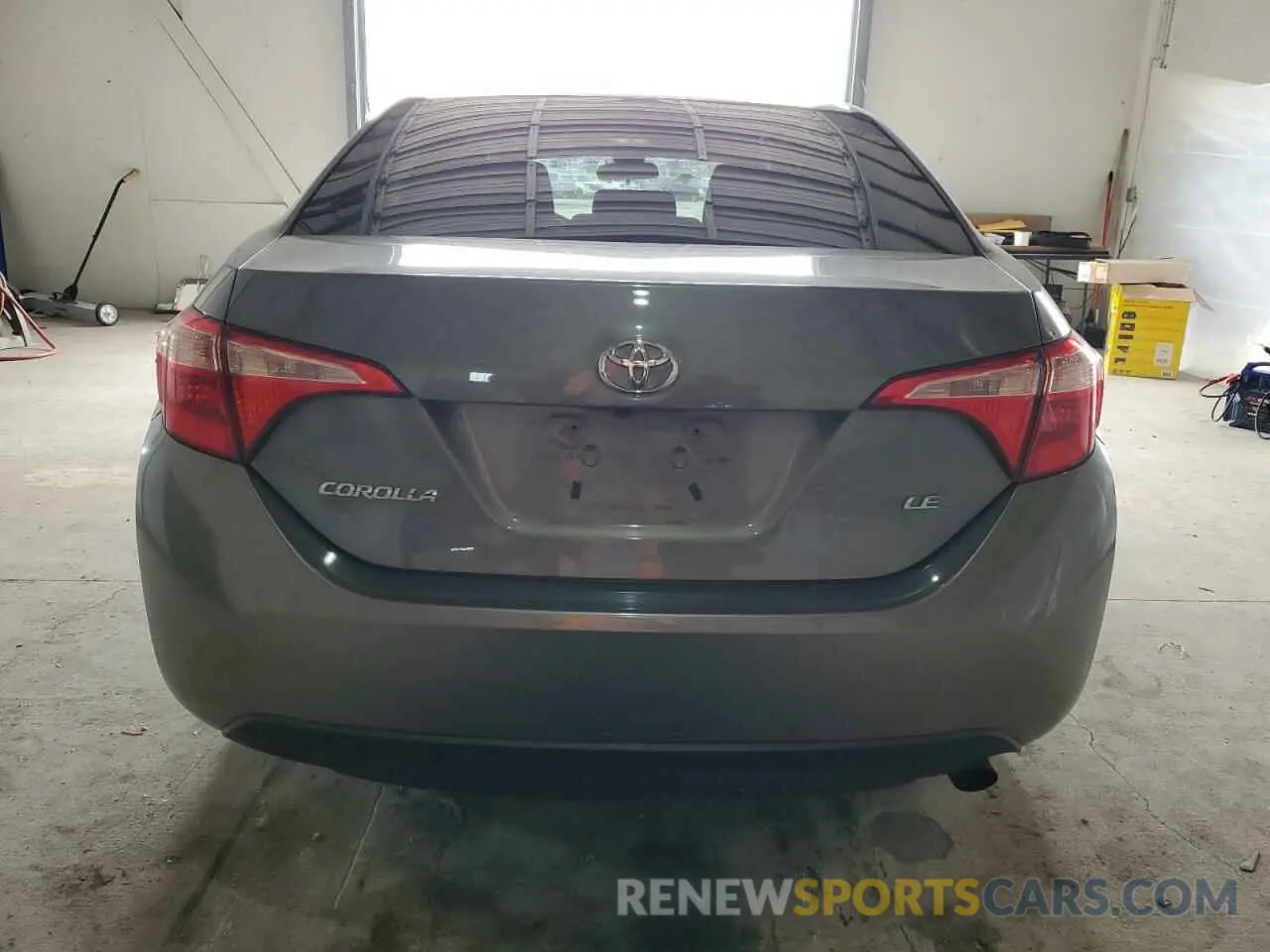 6 Фотография поврежденного автомобиля 2T1BURHE5KC146503 TOYOTA COROLLA 2019