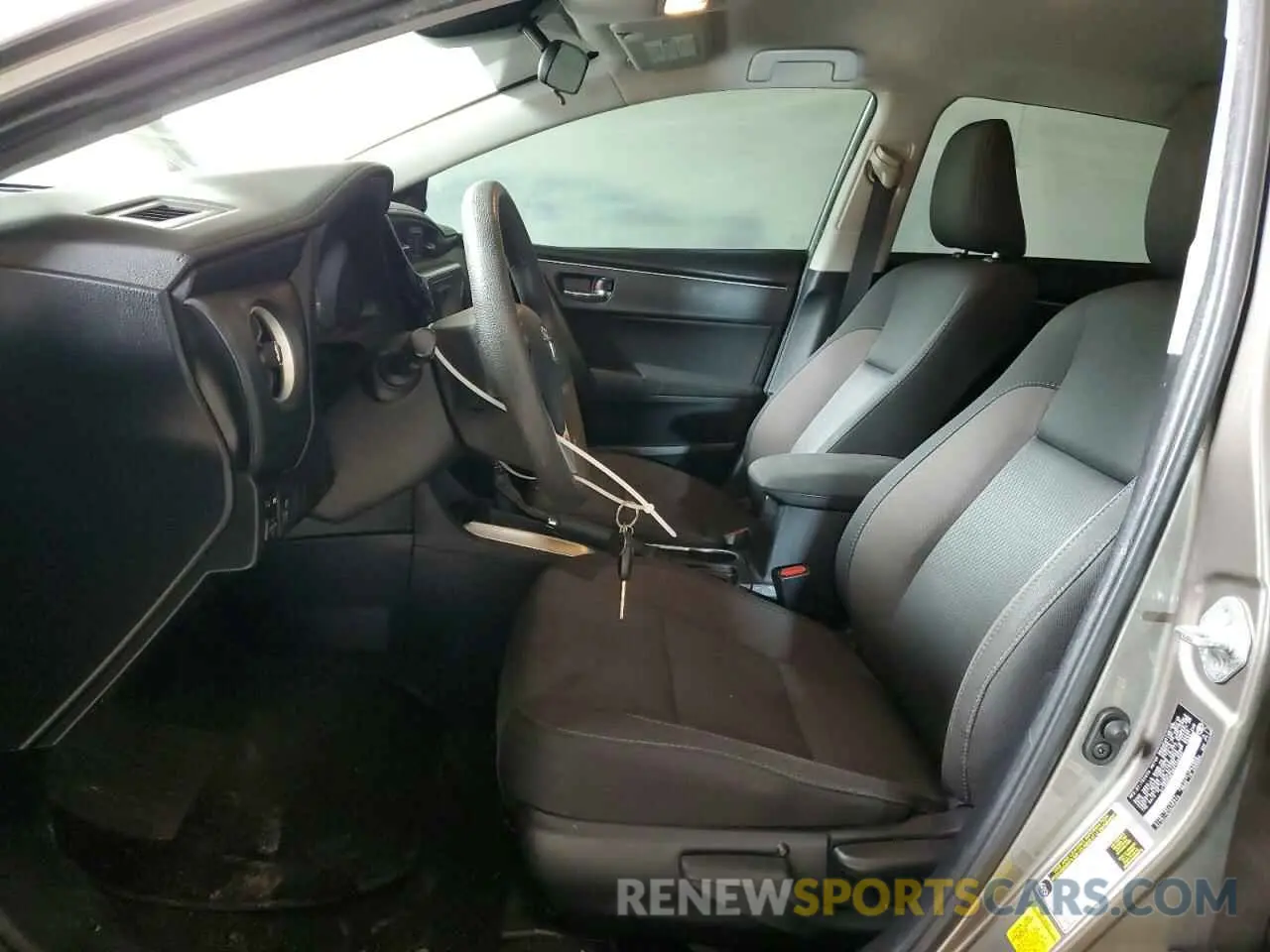 7 Фотография поврежденного автомобиля 2T1BURHE5KC146503 TOYOTA COROLLA 2019
