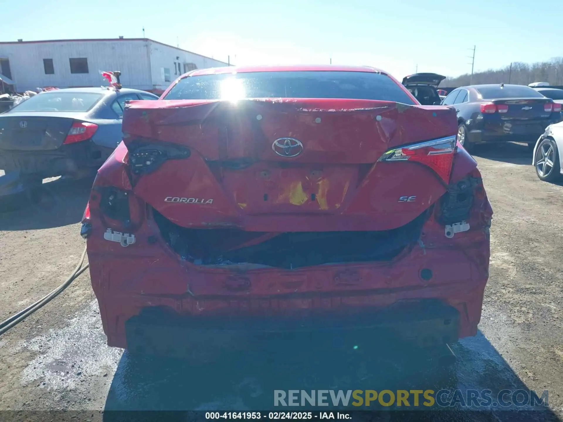 17 Photograph of a damaged car 2T1BURHE5KC152513 TOYOTA COROLLA 2019