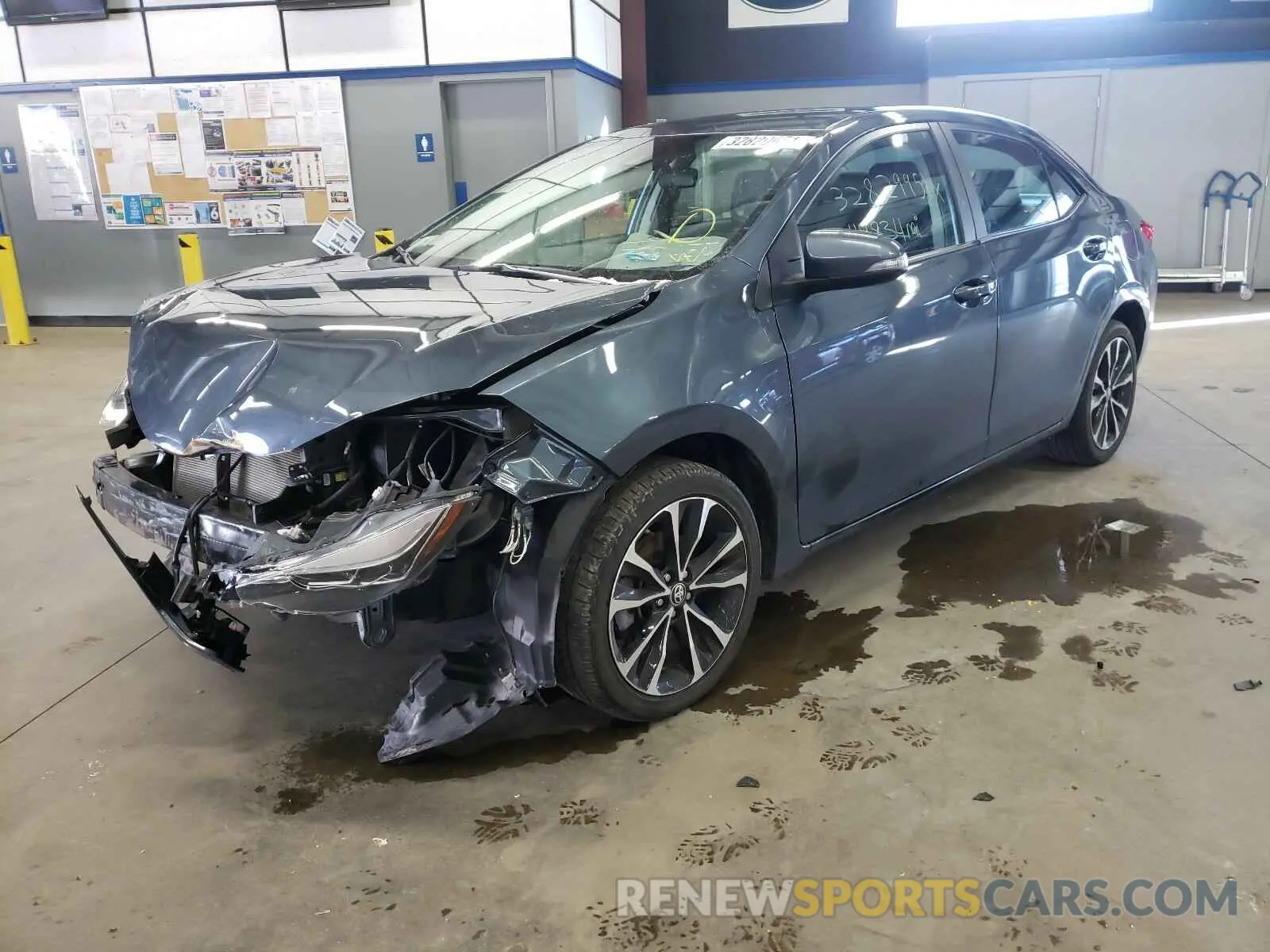2 Photograph of a damaged car 2T1BURHE5KC157257 TOYOTA COROLLA 2019