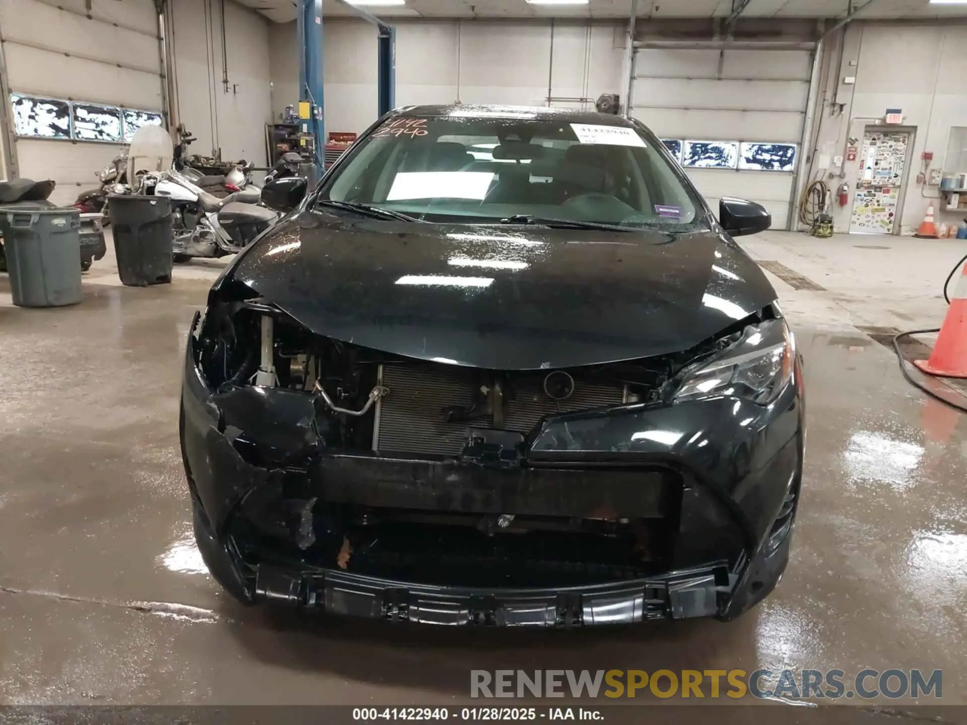 13 Photograph of a damaged car 2T1BURHE5KC170378 TOYOTA COROLLA 2019