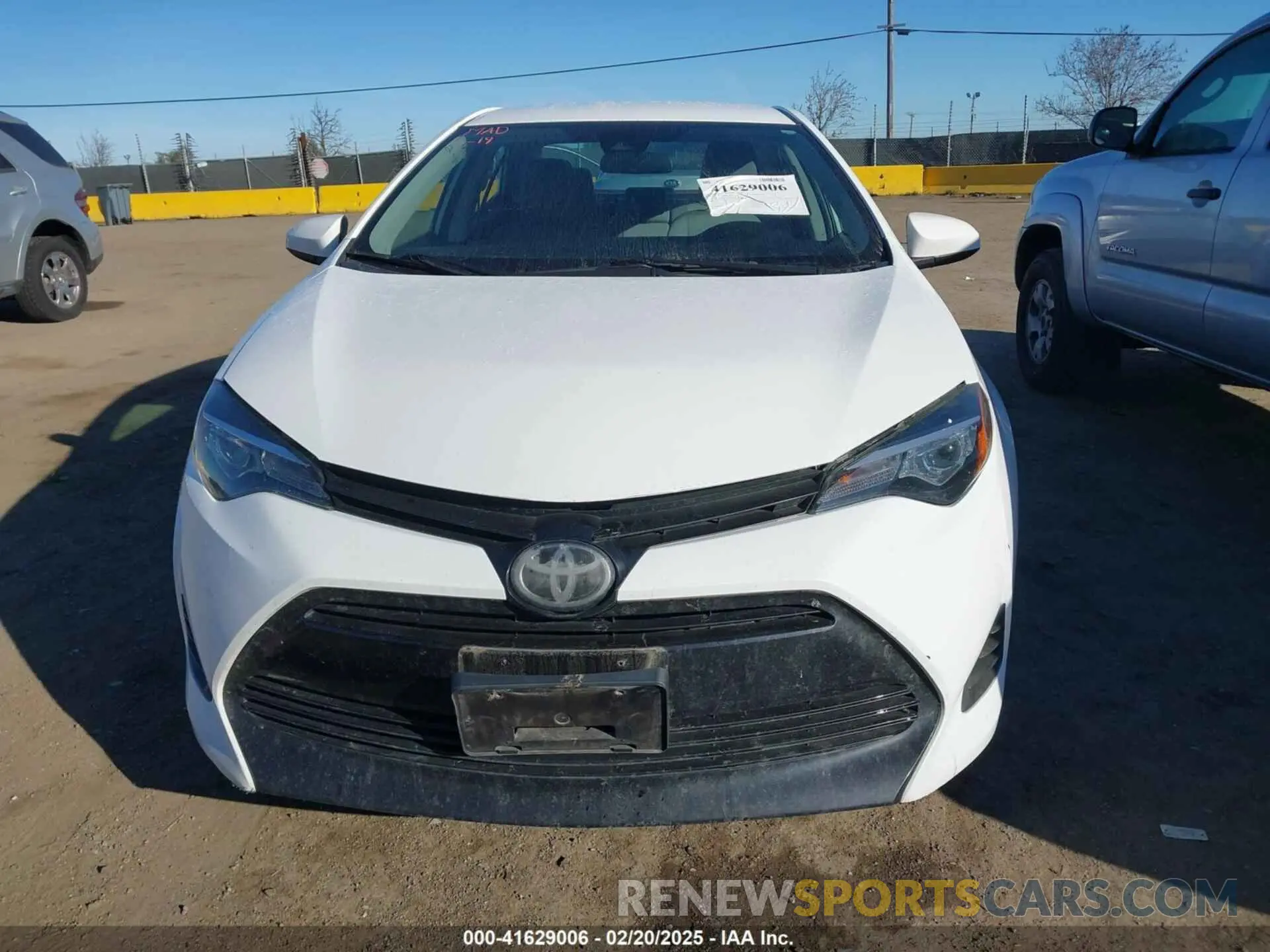 13 Фотография поврежденного автомобиля 2T1BURHE5KC175774 TOYOTA COROLLA 2019