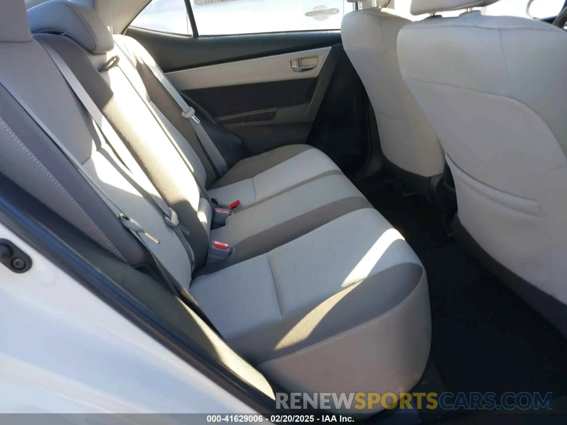 8 Фотография поврежденного автомобиля 2T1BURHE5KC175774 TOYOTA COROLLA 2019
