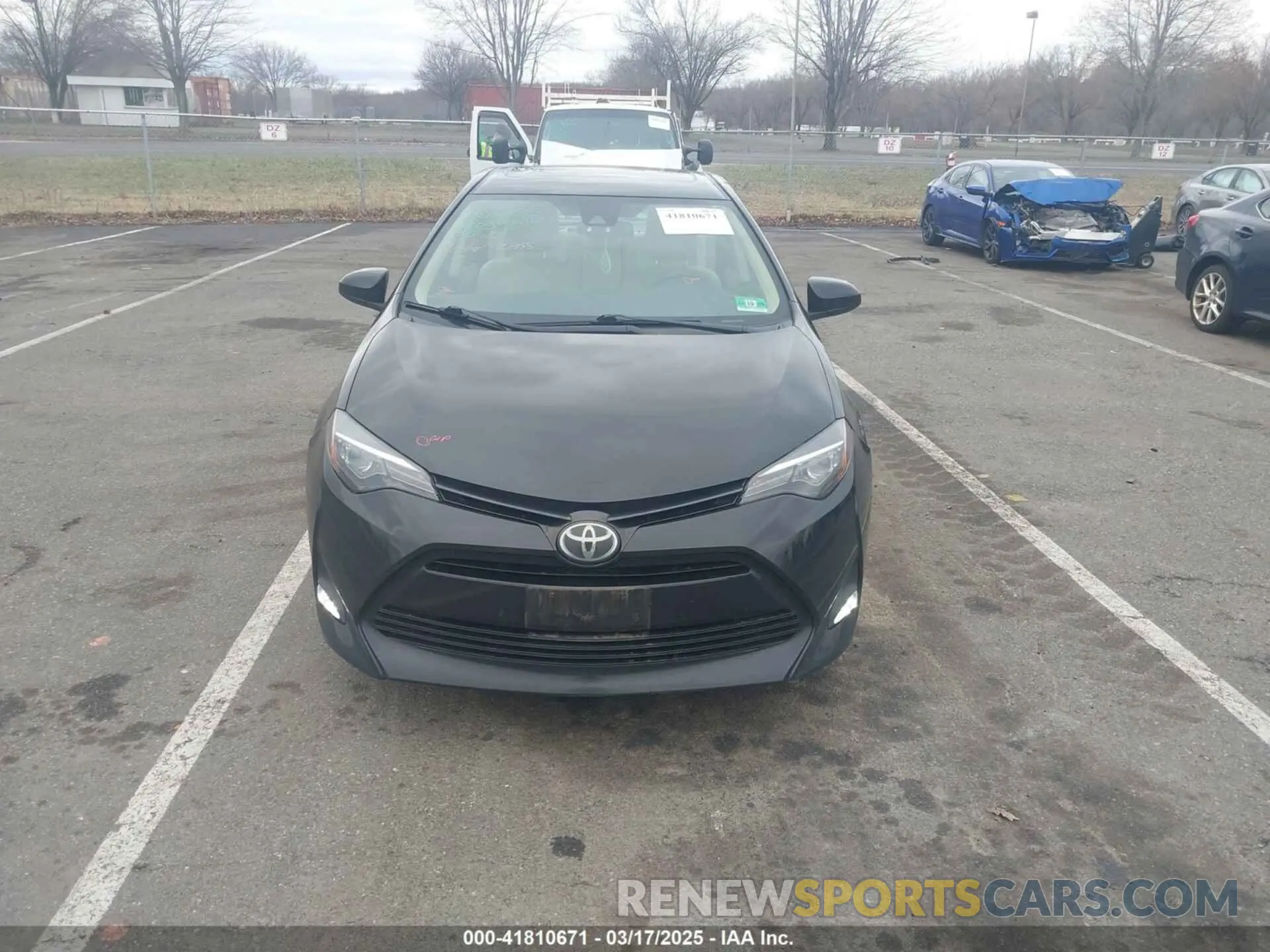 12 Photograph of a damaged car 2T1BURHE5KC184233 TOYOTA COROLLA 2019