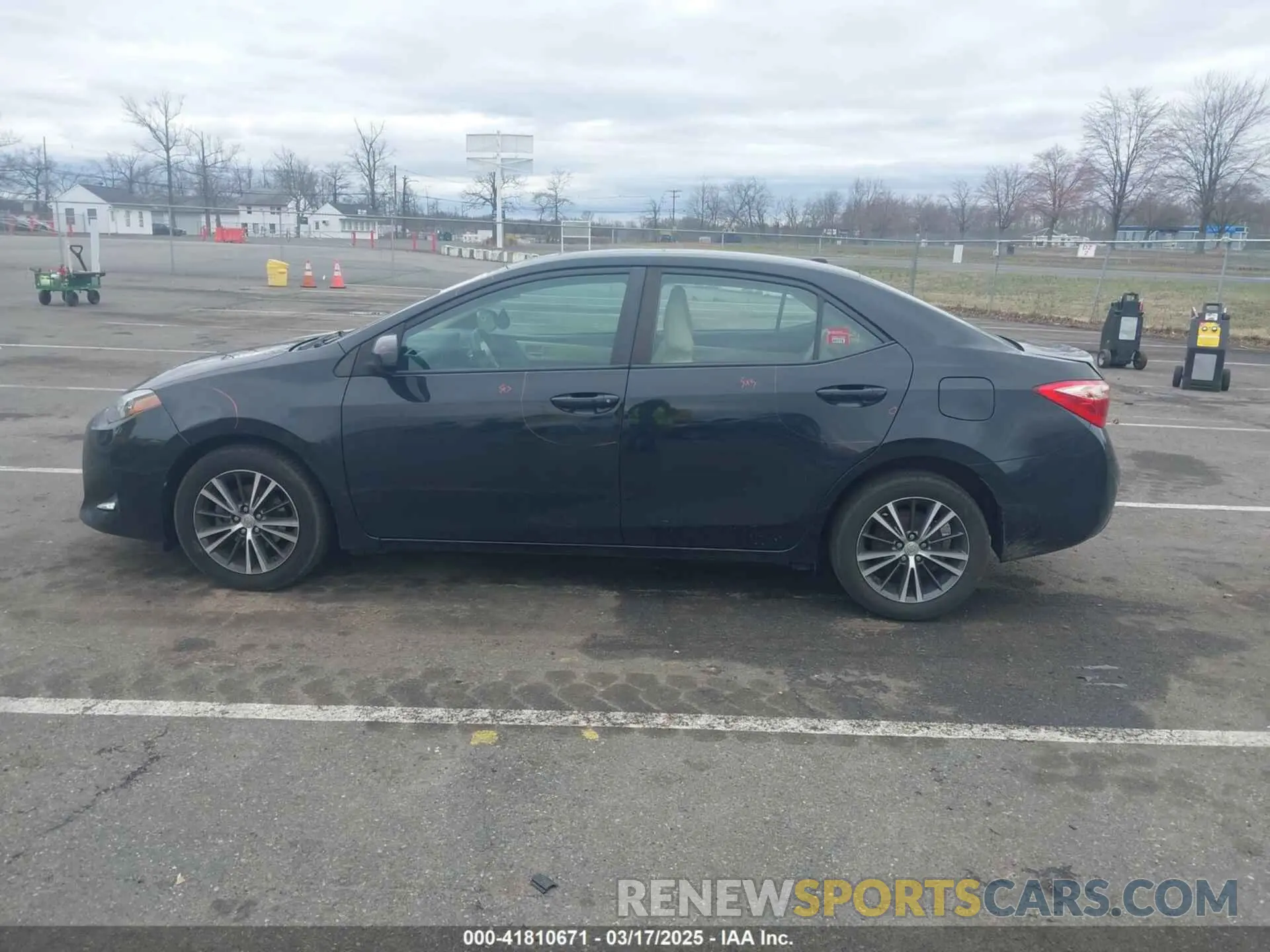 14 Photograph of a damaged car 2T1BURHE5KC184233 TOYOTA COROLLA 2019