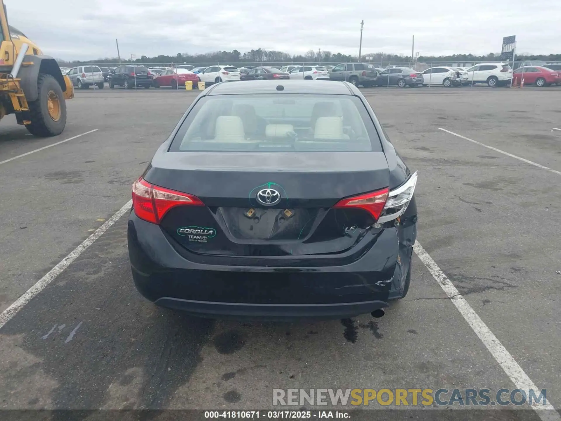 16 Photograph of a damaged car 2T1BURHE5KC184233 TOYOTA COROLLA 2019