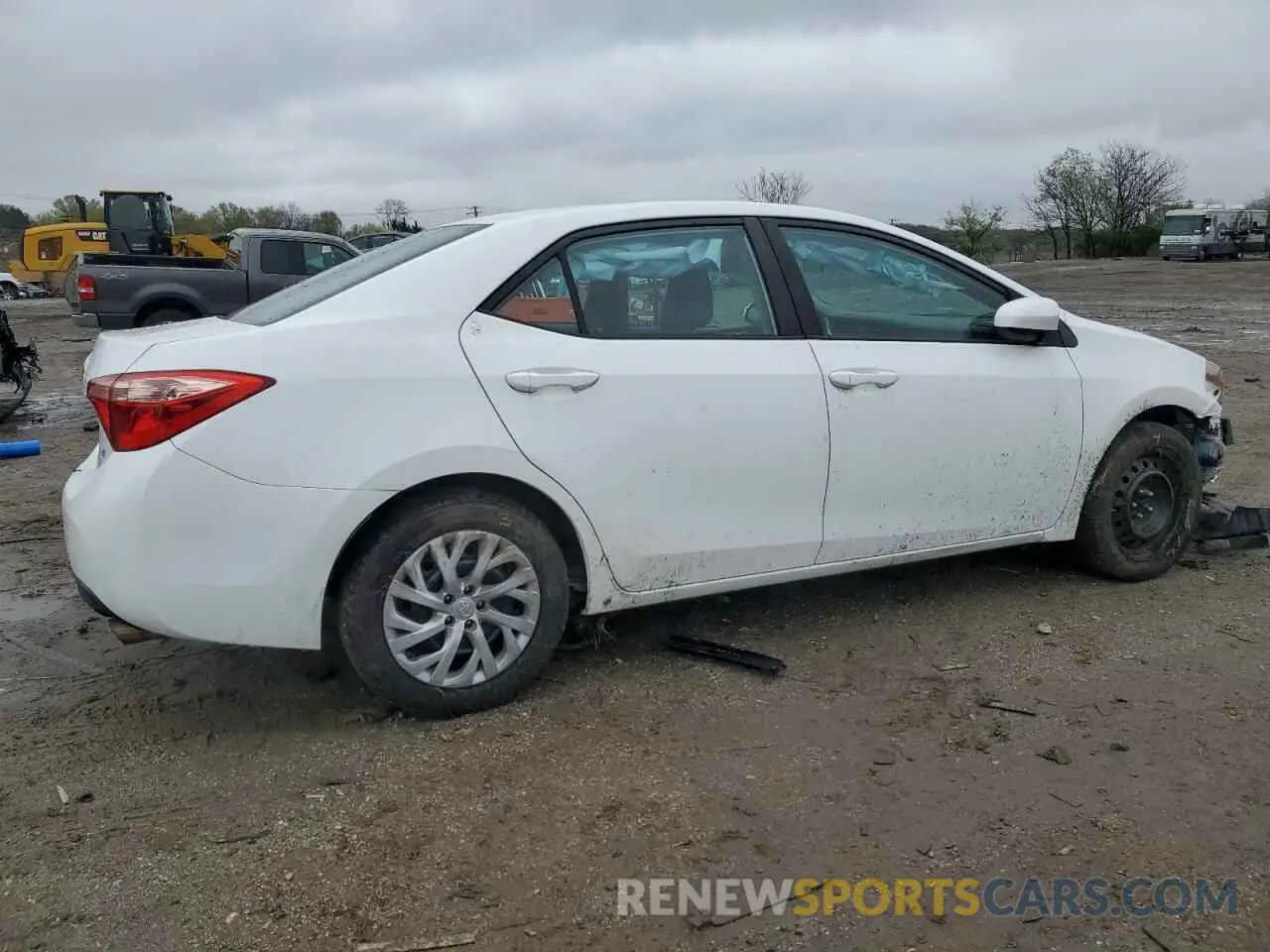 3 Photograph of a damaged car 2T1BURHE5KC192820 TOYOTA COROLLA 2019