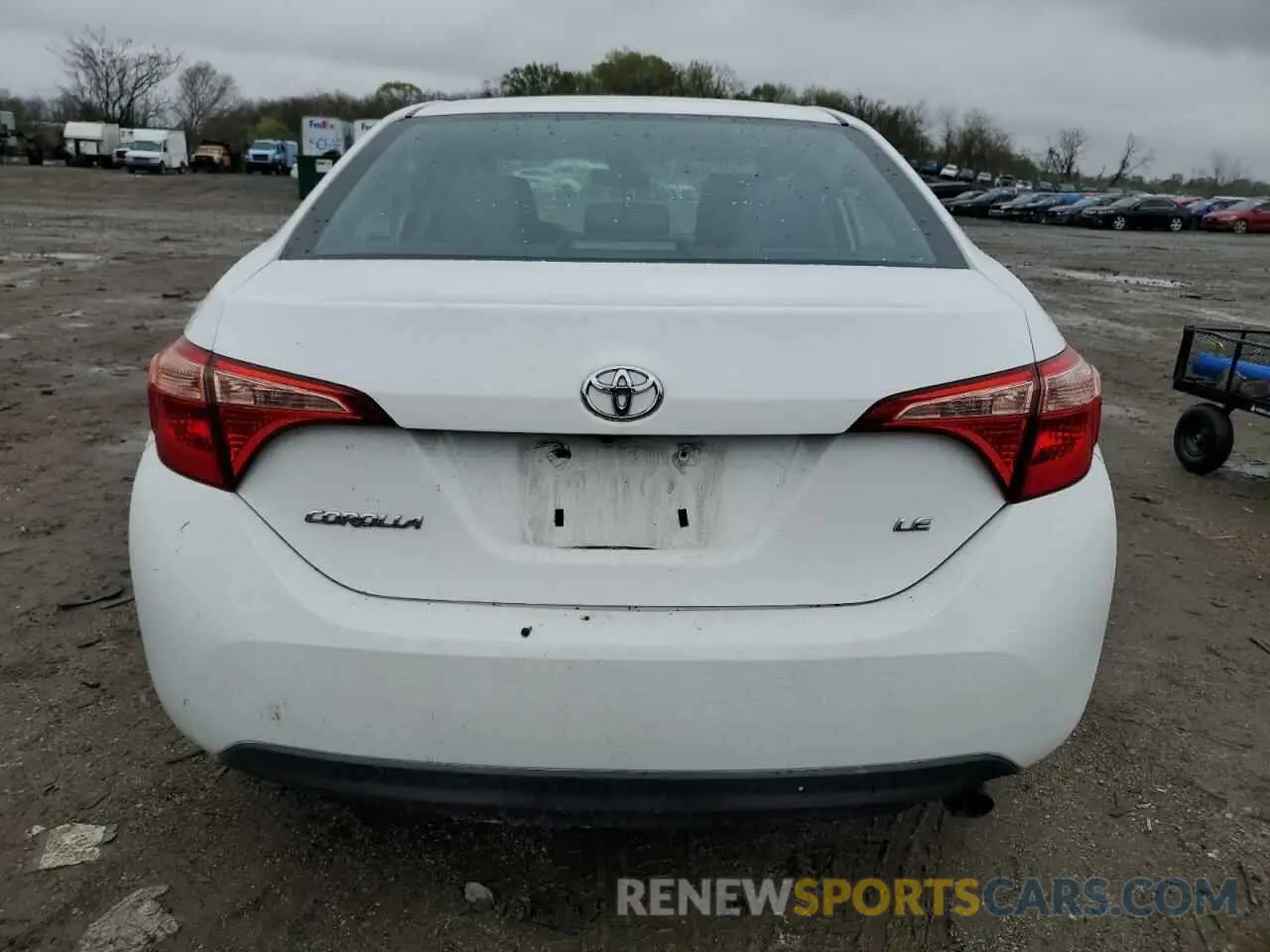 6 Photograph of a damaged car 2T1BURHE5KC192820 TOYOTA COROLLA 2019