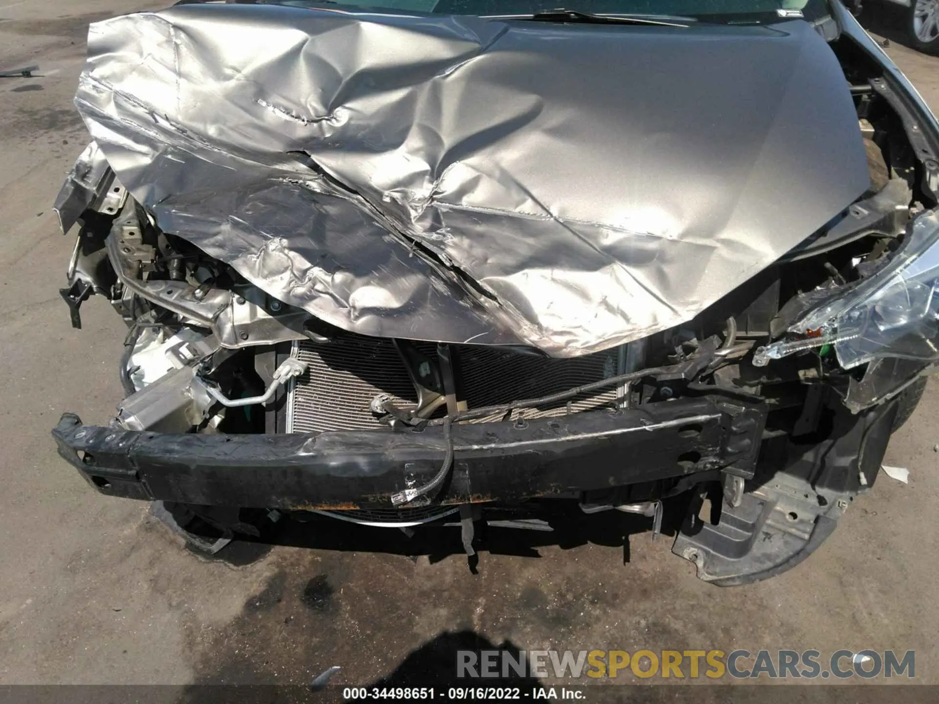 6 Photograph of a damaged car 2T1BURHE5KC195328 TOYOTA COROLLA 2019