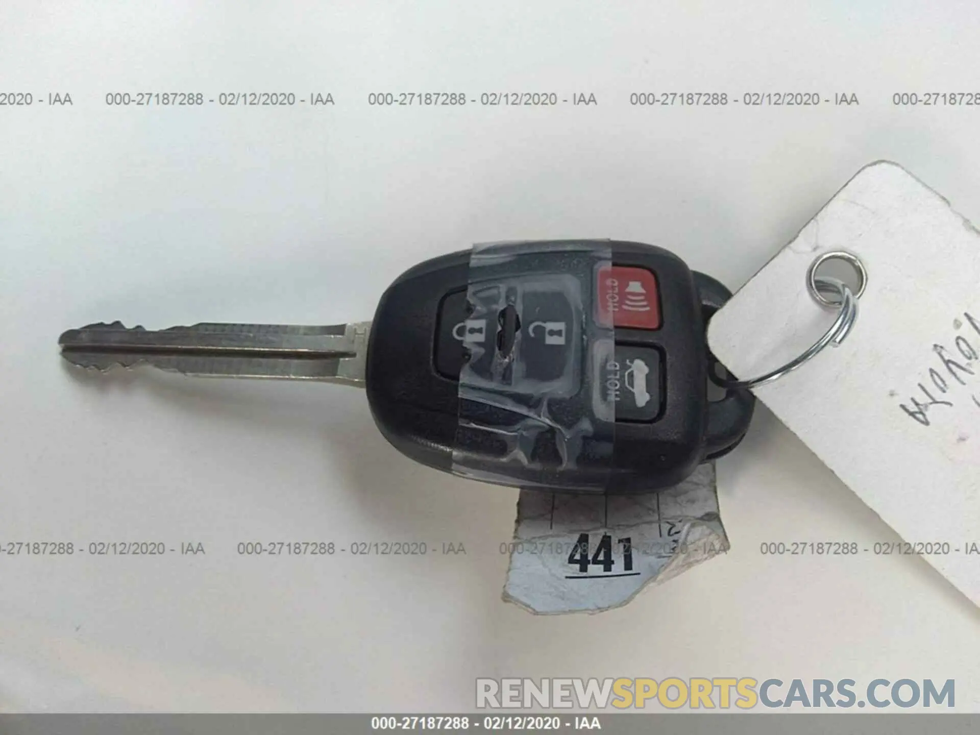 11 Photograph of a damaged car 2T1BURHE5KC197354 TOYOTA COROLLA 2019