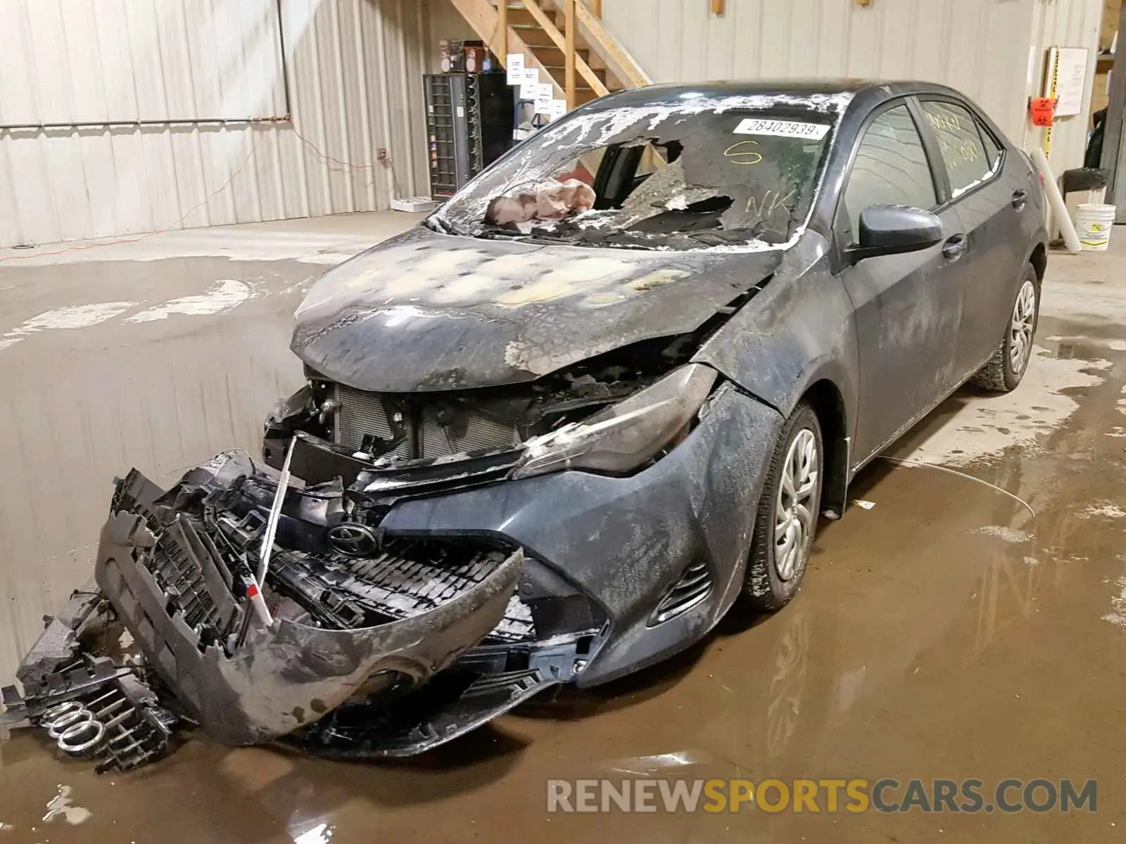 2 Photograph of a damaged car 2T1BURHE5KC199377 TOYOTA COROLLA 2019