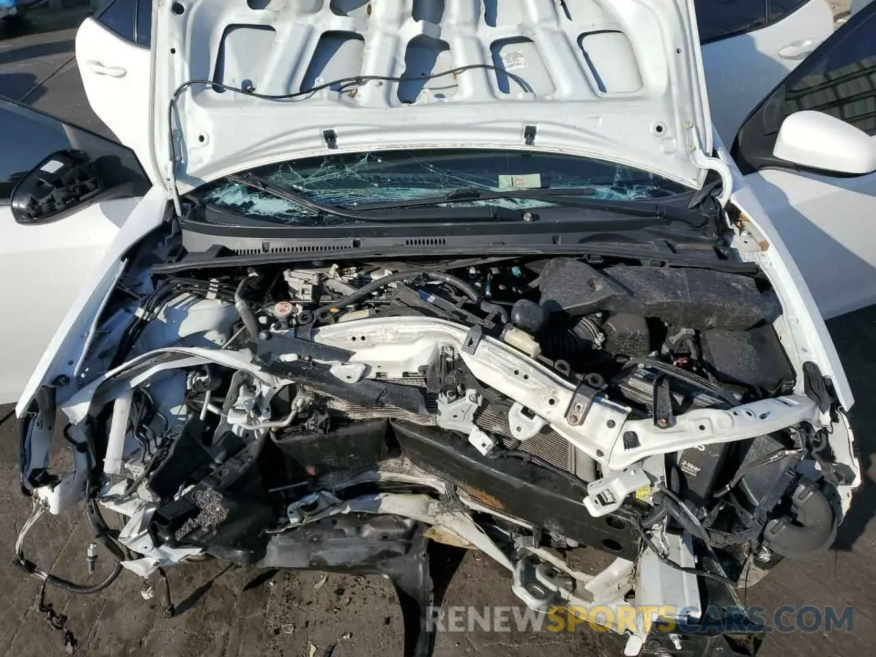 11 Photograph of a damaged car 2T1BURHE5KC199668 TOYOTA COROLLA 2019