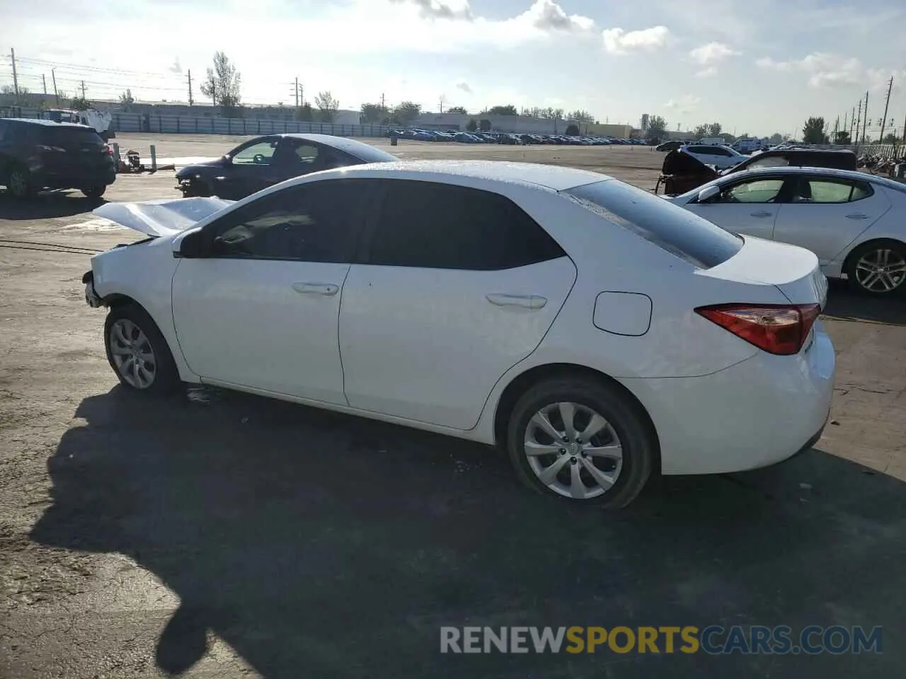2 Photograph of a damaged car 2T1BURHE5KC199668 TOYOTA COROLLA 2019
