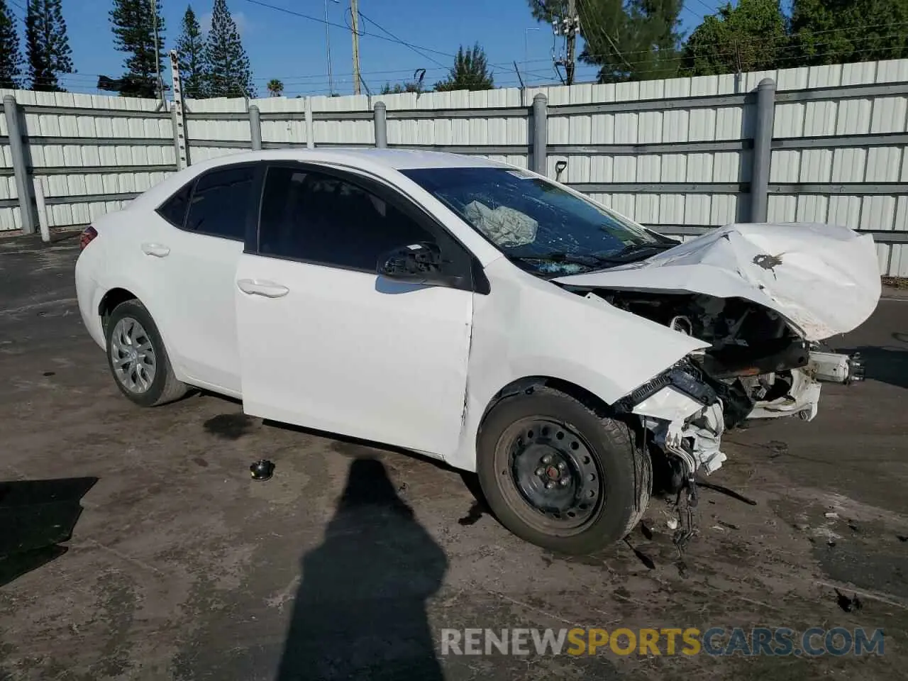 4 Photograph of a damaged car 2T1BURHE5KC199668 TOYOTA COROLLA 2019