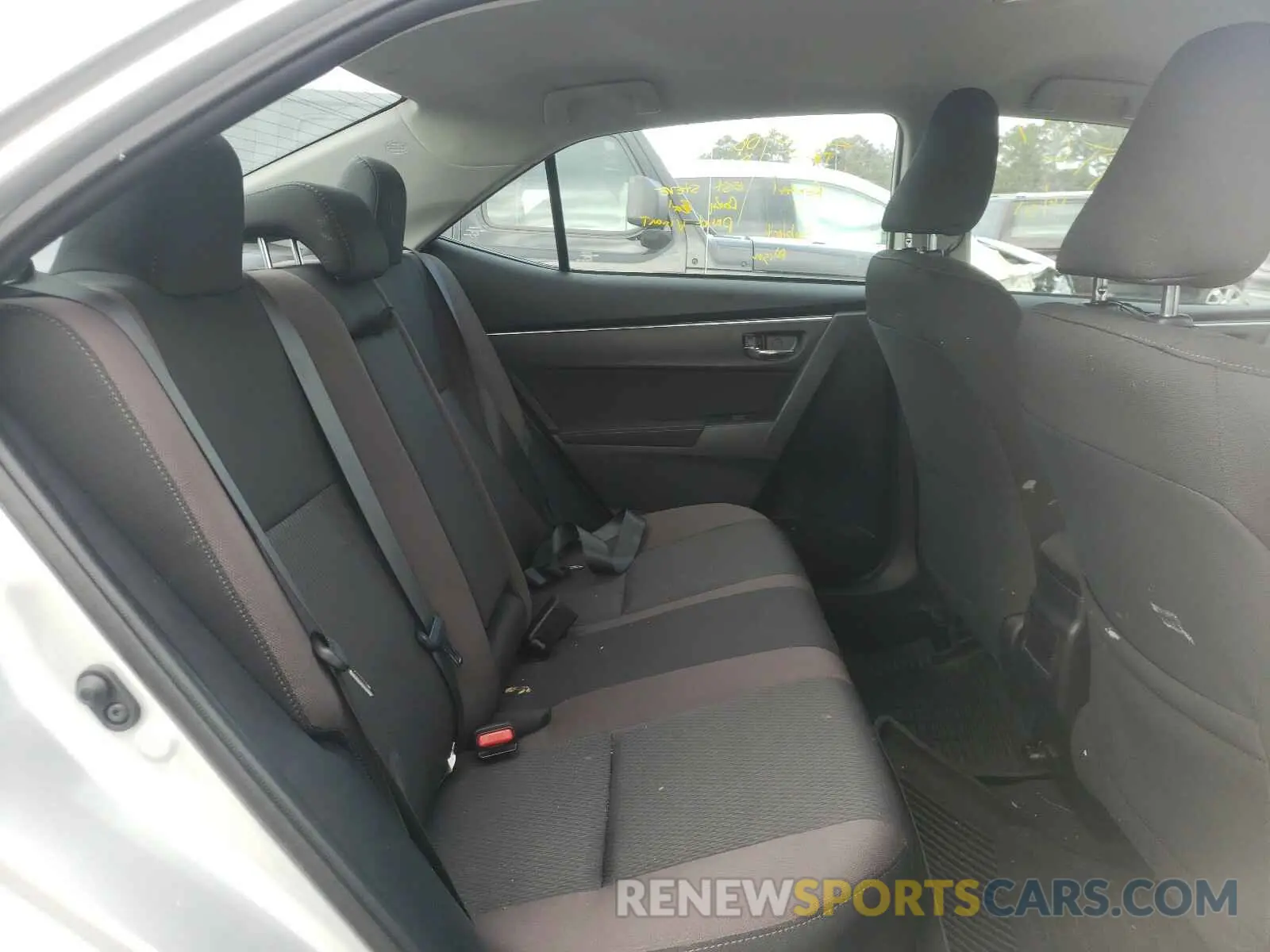 6 Photograph of a damaged car 2T1BURHE5KC205713 TOYOTA COROLLA 2019