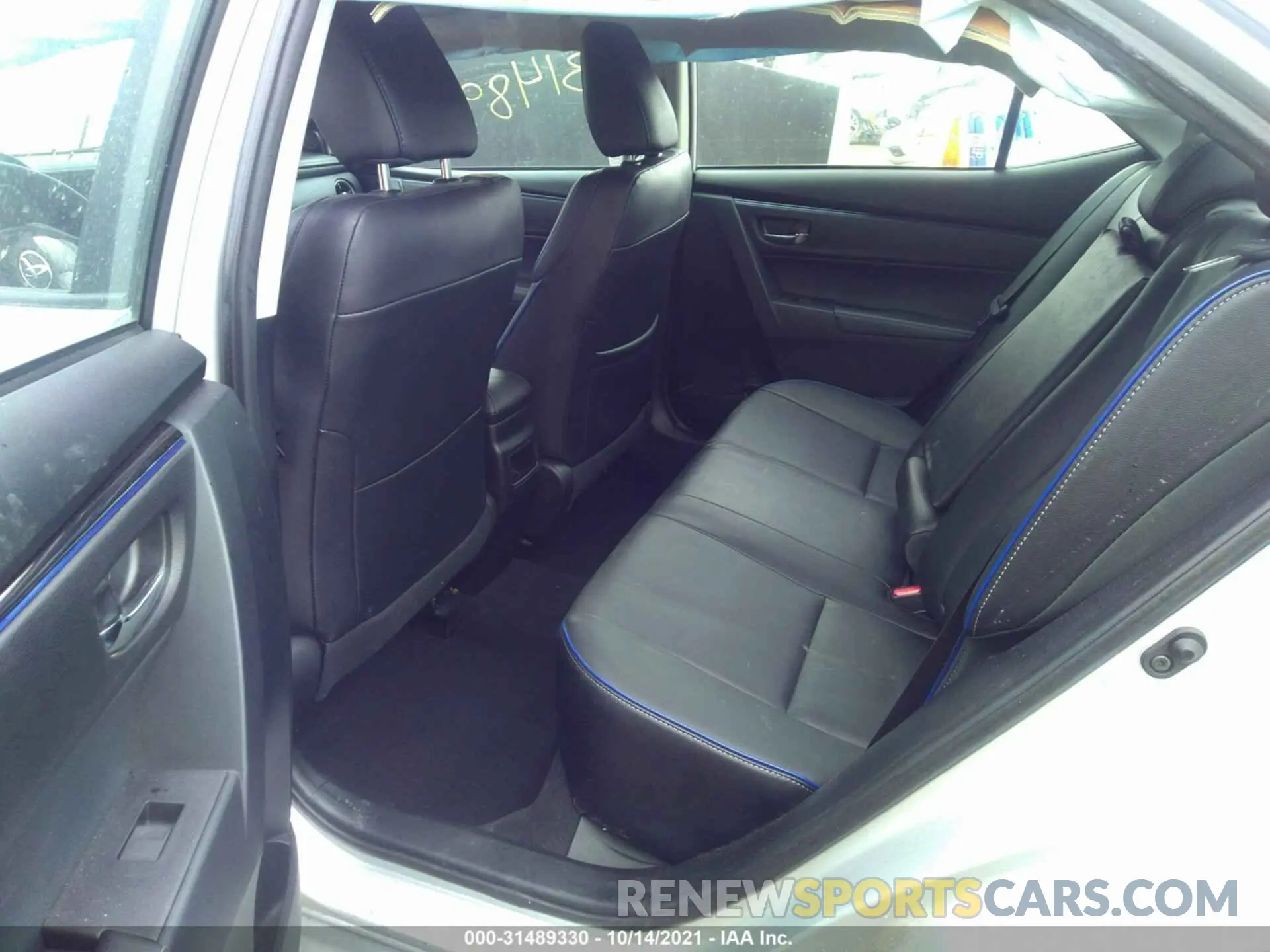 8 Photograph of a damaged car 2T1BURHE5KC206375 TOYOTA COROLLA 2019