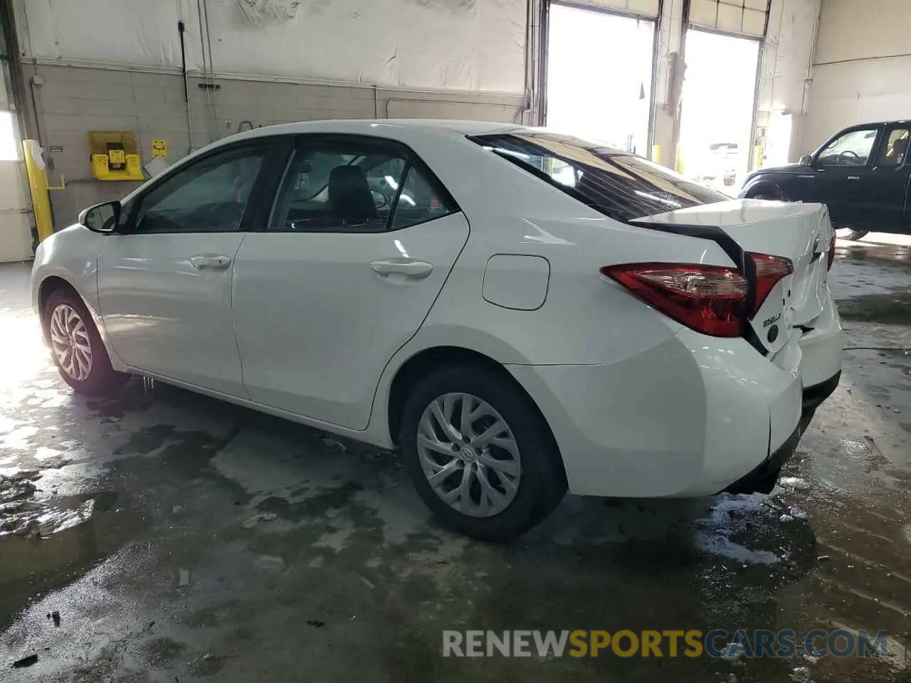 2 Photograph of a damaged car 2T1BURHE5KC212631 TOYOTA COROLLA 2019
