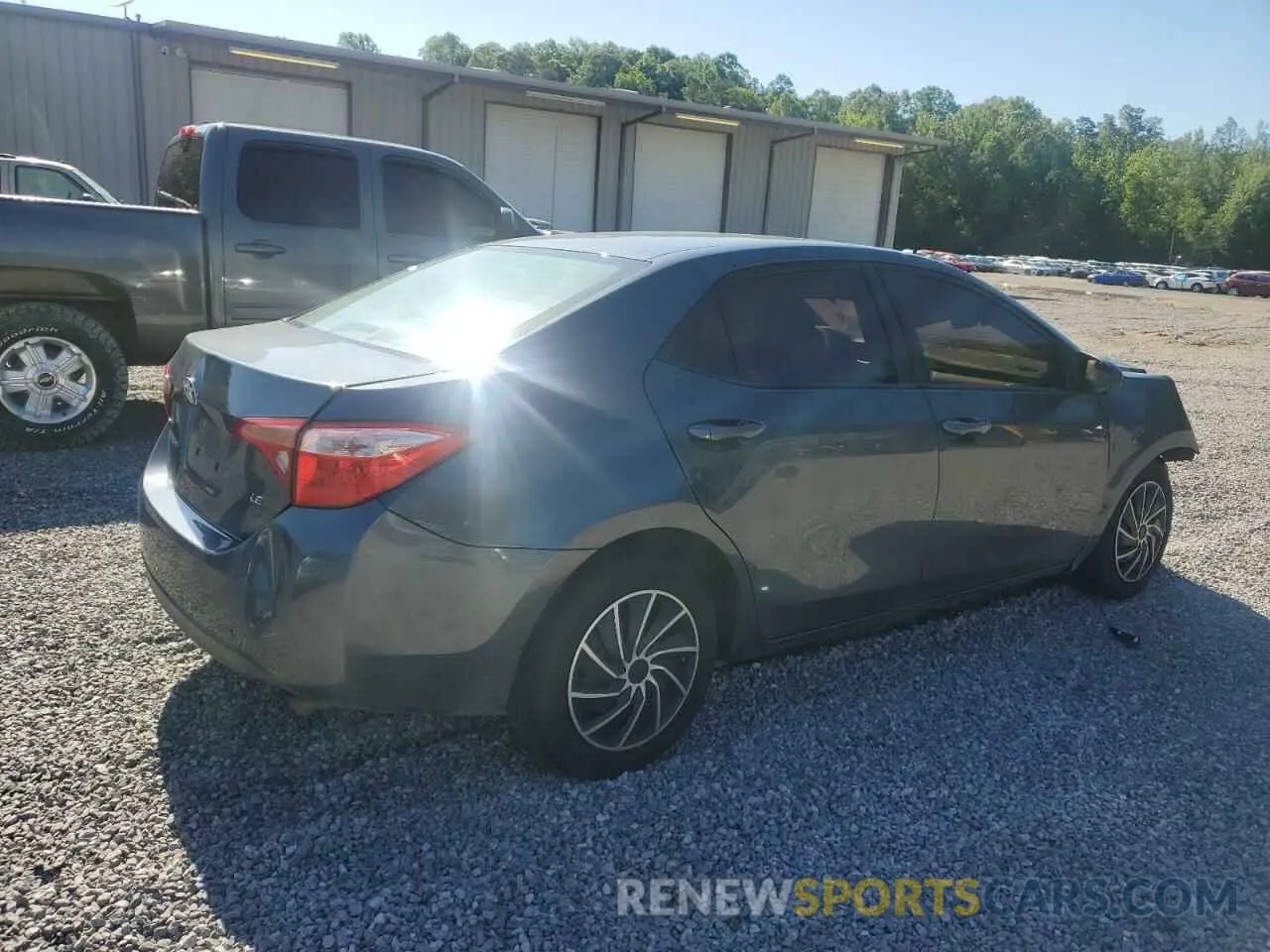 3 Фотография поврежденного автомобиля 2T1BURHE5KC214511 TOYOTA COROLLA 2019
