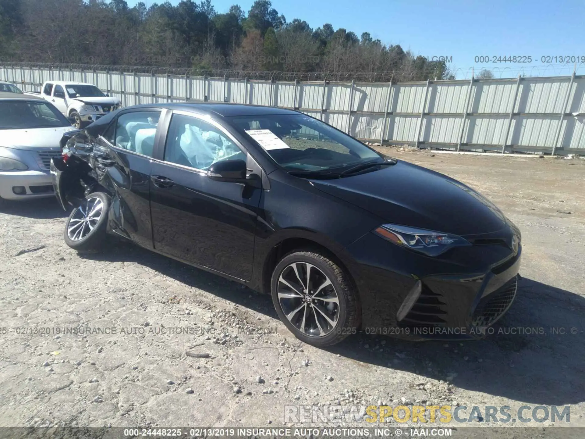1 Photograph of a damaged car 2T1BURHE5KC215593 TOYOTA COROLLA 2019