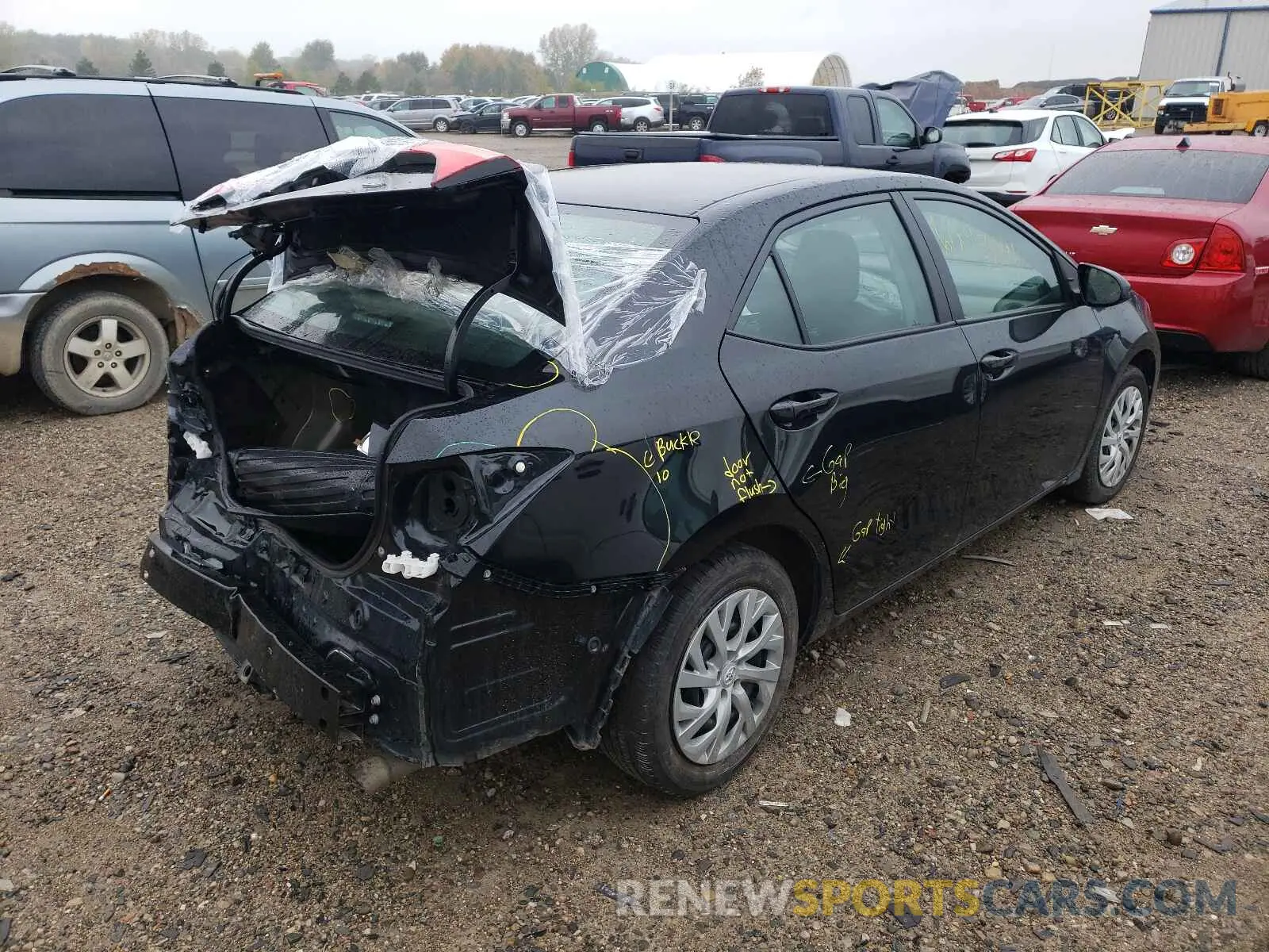 4 Photograph of a damaged car 2T1BURHE5KC228778 TOYOTA COROLLA 2019