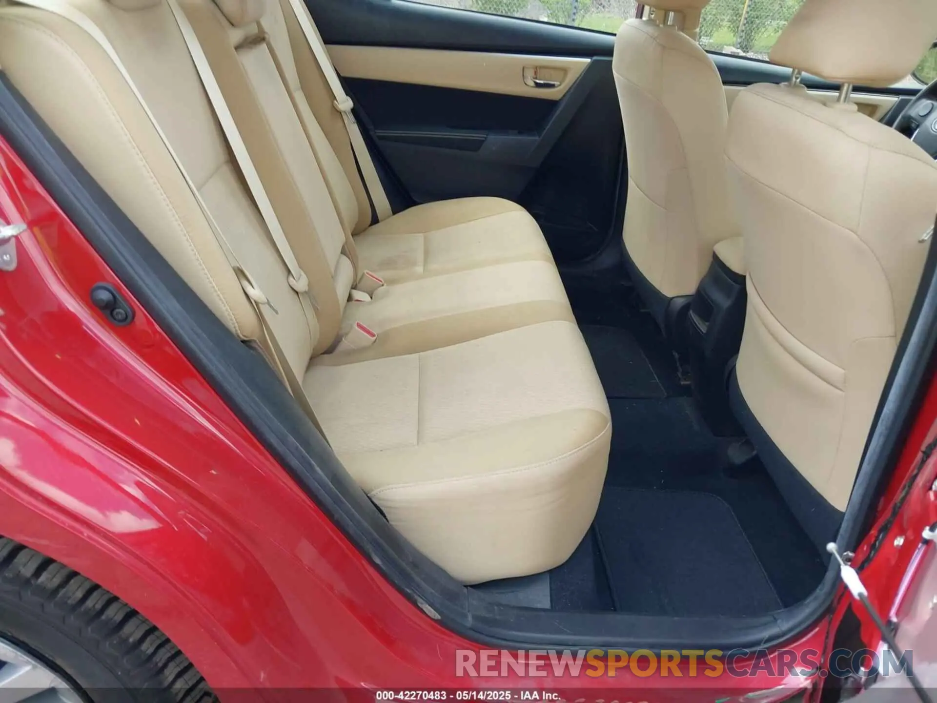 8 Photograph of a damaged car 2T1BURHE5KC237576 TOYOTA COROLLA 2019