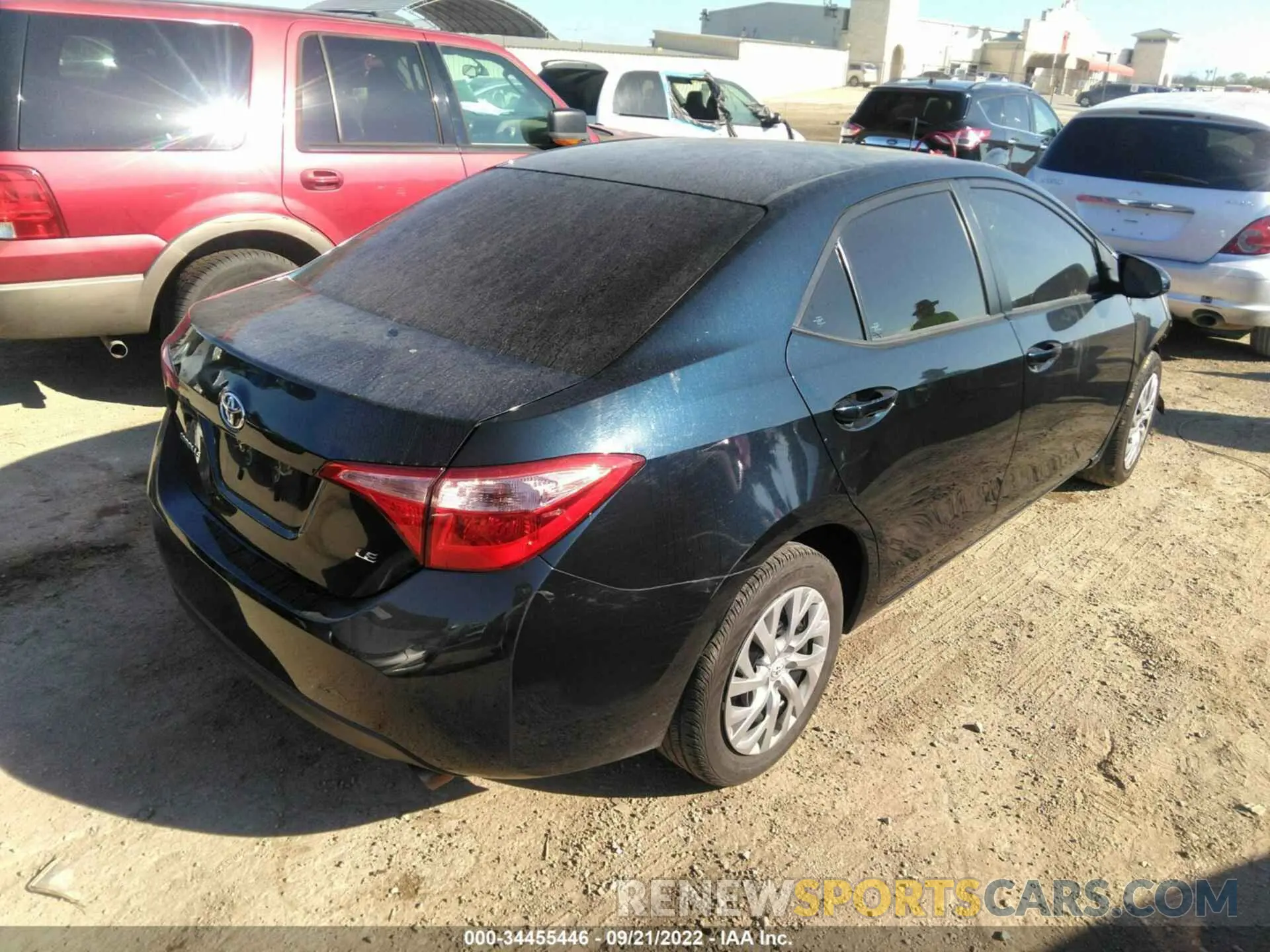 4 Photograph of a damaged car 2T1BURHE5KC238713 TOYOTA COROLLA 2019