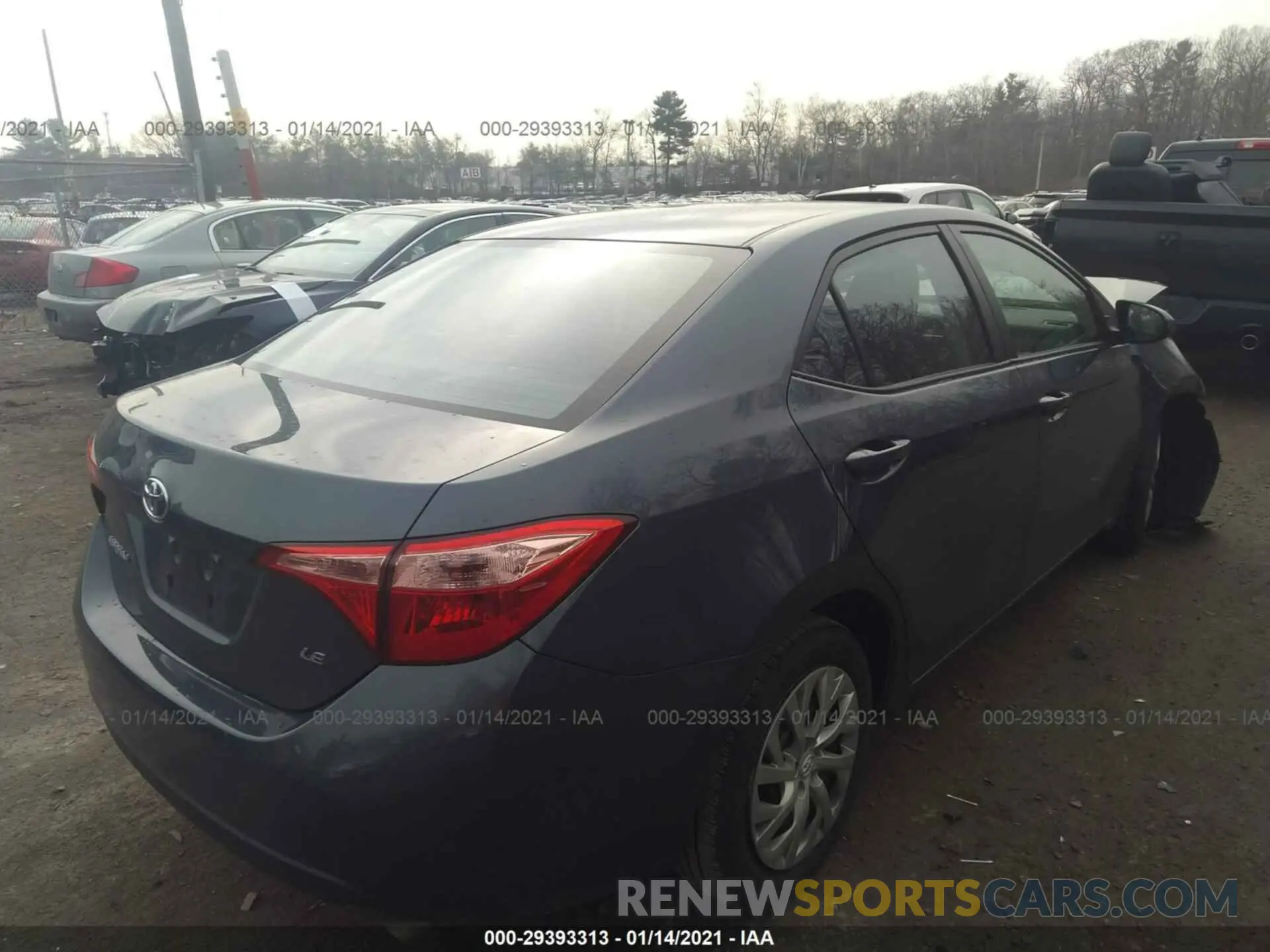 4 Photograph of a damaged car 2T1BURHE5KC246293 TOYOTA COROLLA 2019