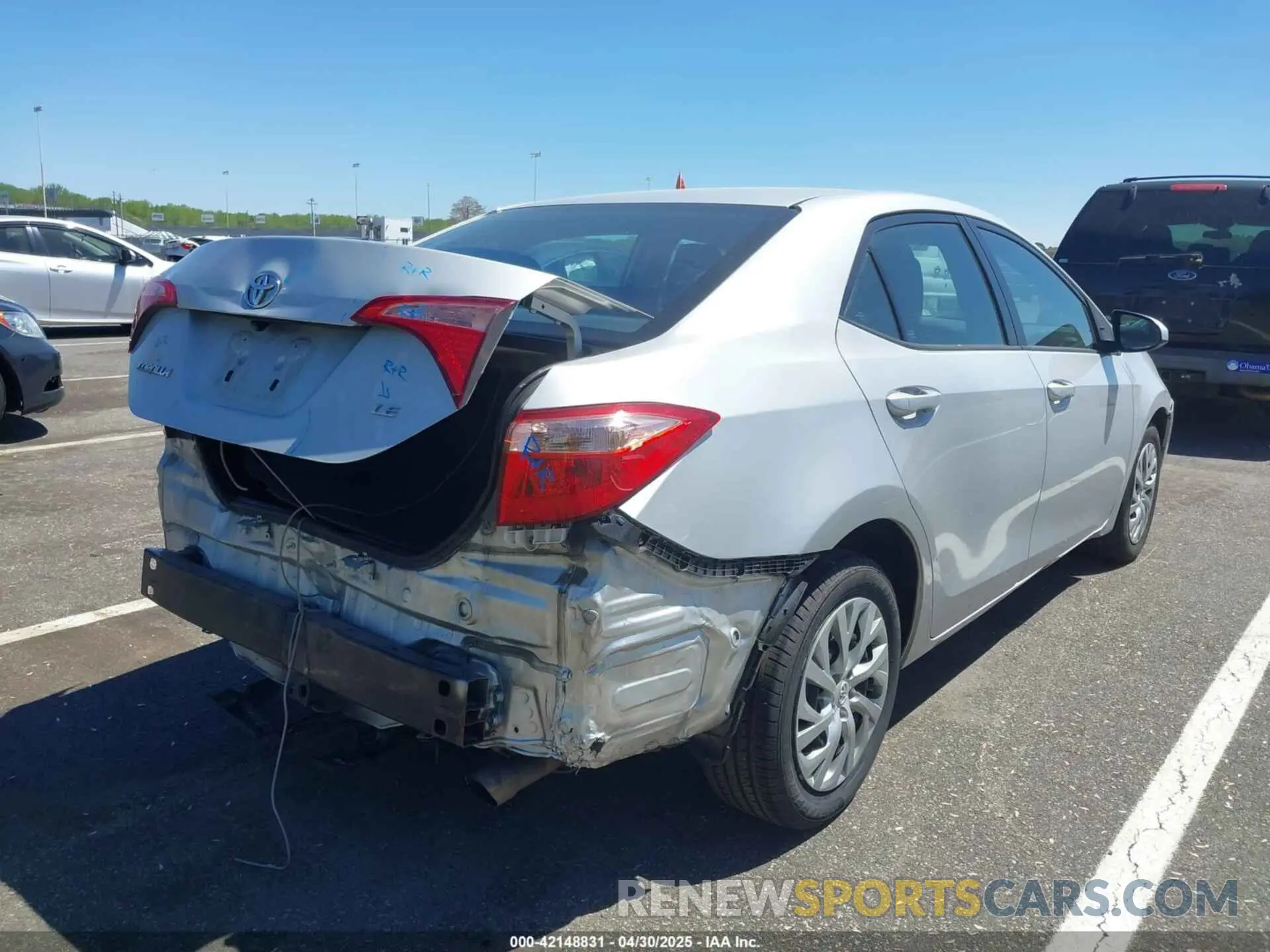 6 Photograph of a damaged car 2T1BURHE6KC148244 TOYOTA COROLLA 2019