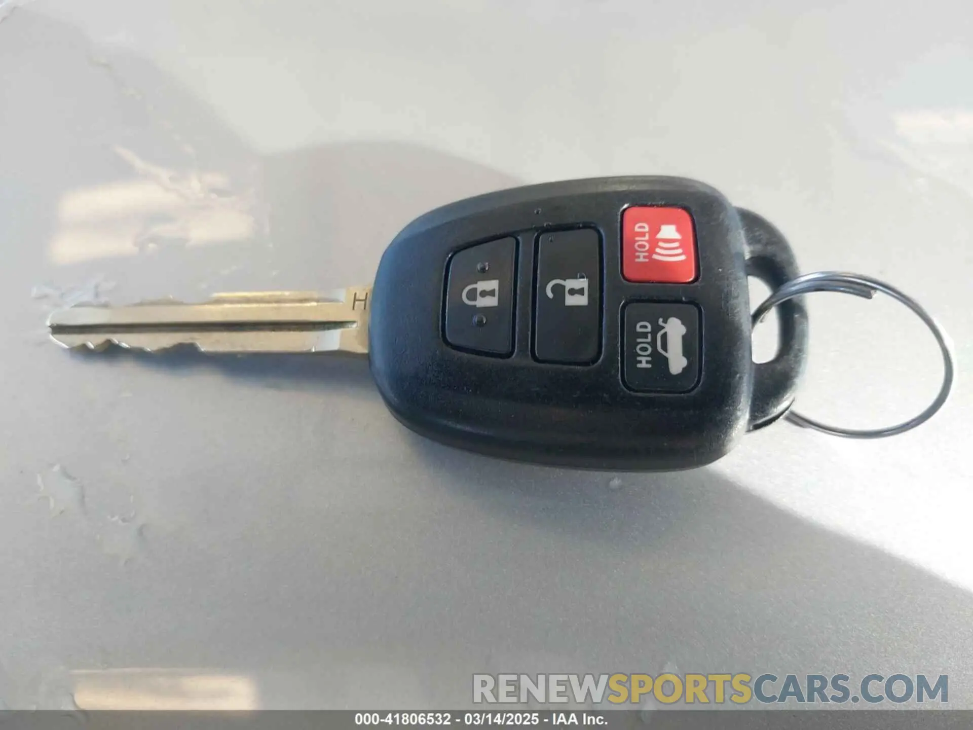 11 Фотография поврежденного автомобиля 2T1BURHE6KC150480 TOYOTA COROLLA 2019