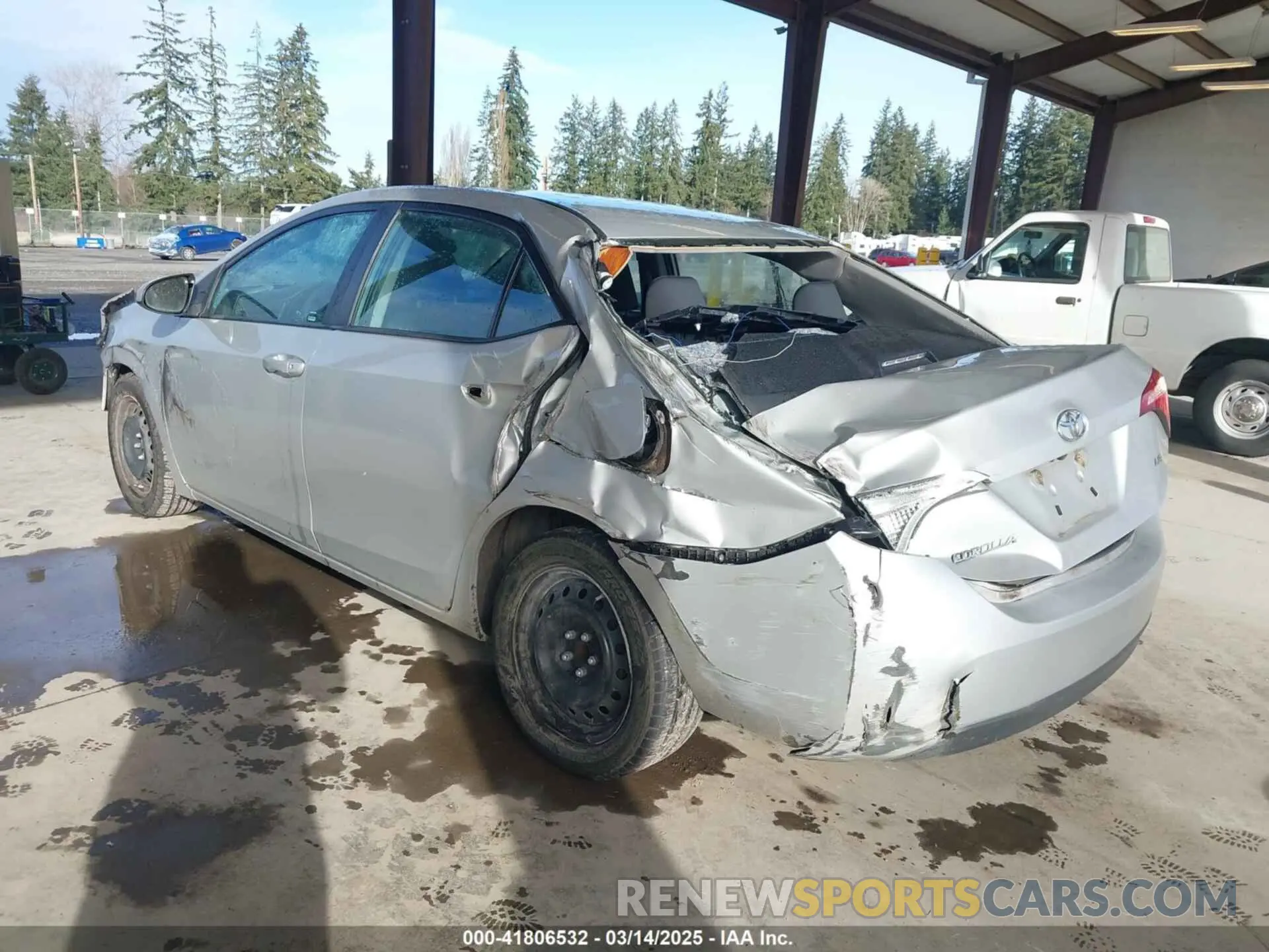 3 Фотография поврежденного автомобиля 2T1BURHE6KC150480 TOYOTA COROLLA 2019