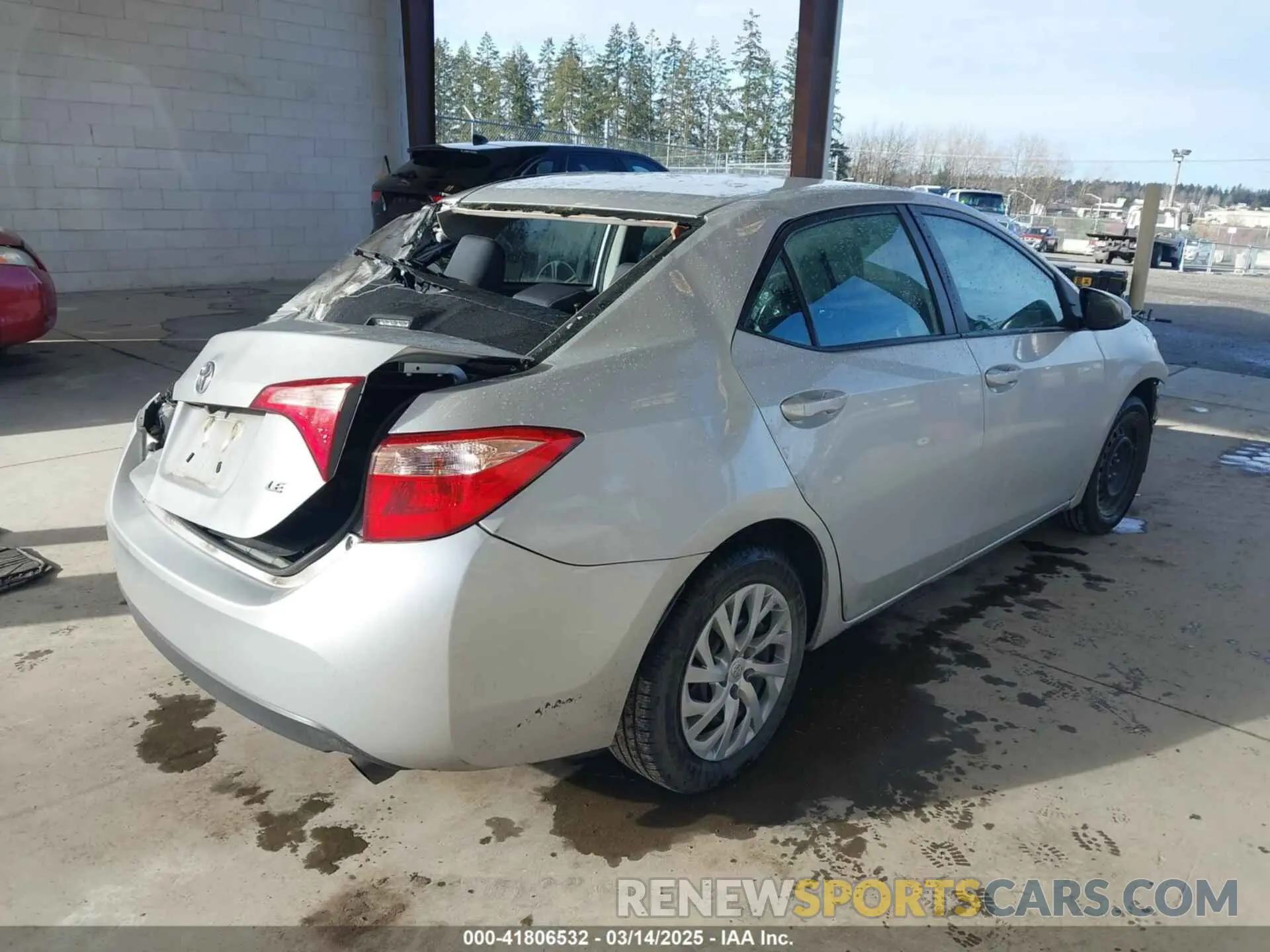 4 Фотография поврежденного автомобиля 2T1BURHE6KC150480 TOYOTA COROLLA 2019