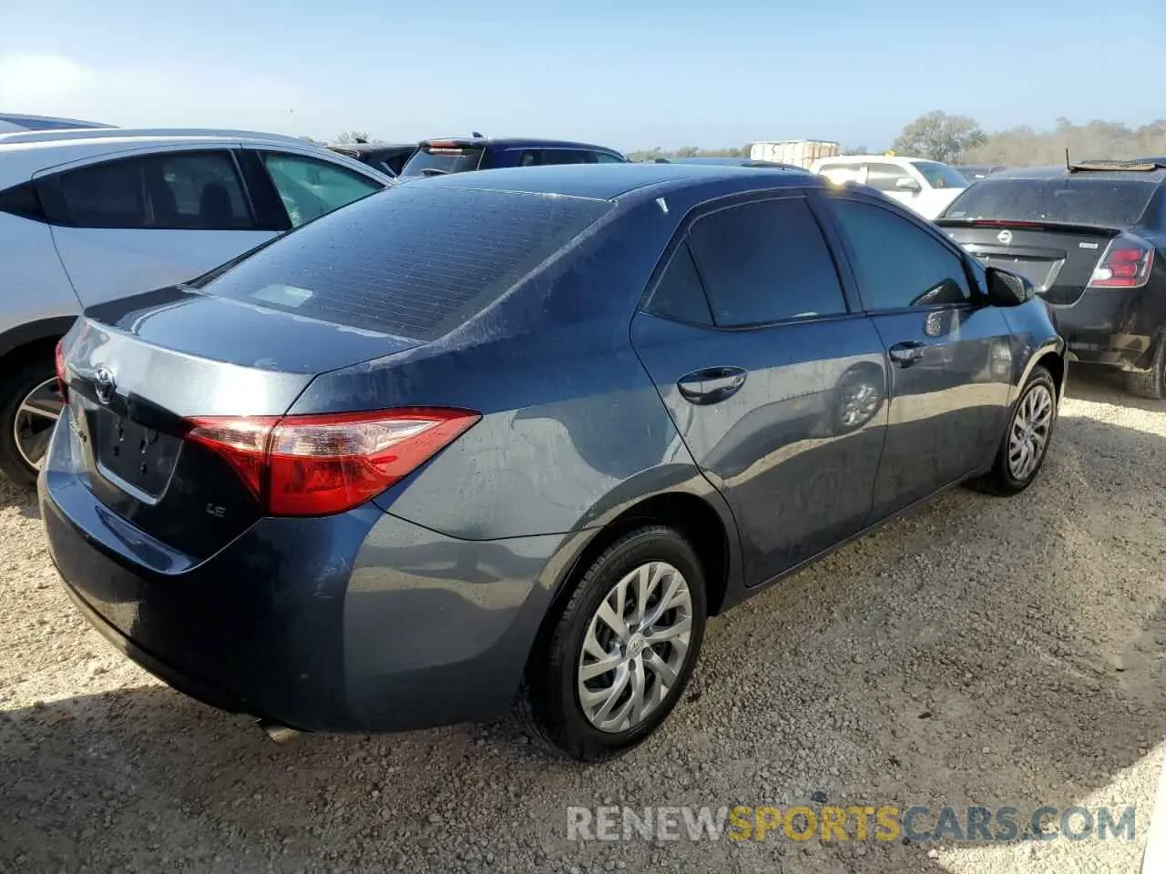 3 Photograph of a damaged car 2T1BURHE6KC157736 TOYOTA COROLLA 2019