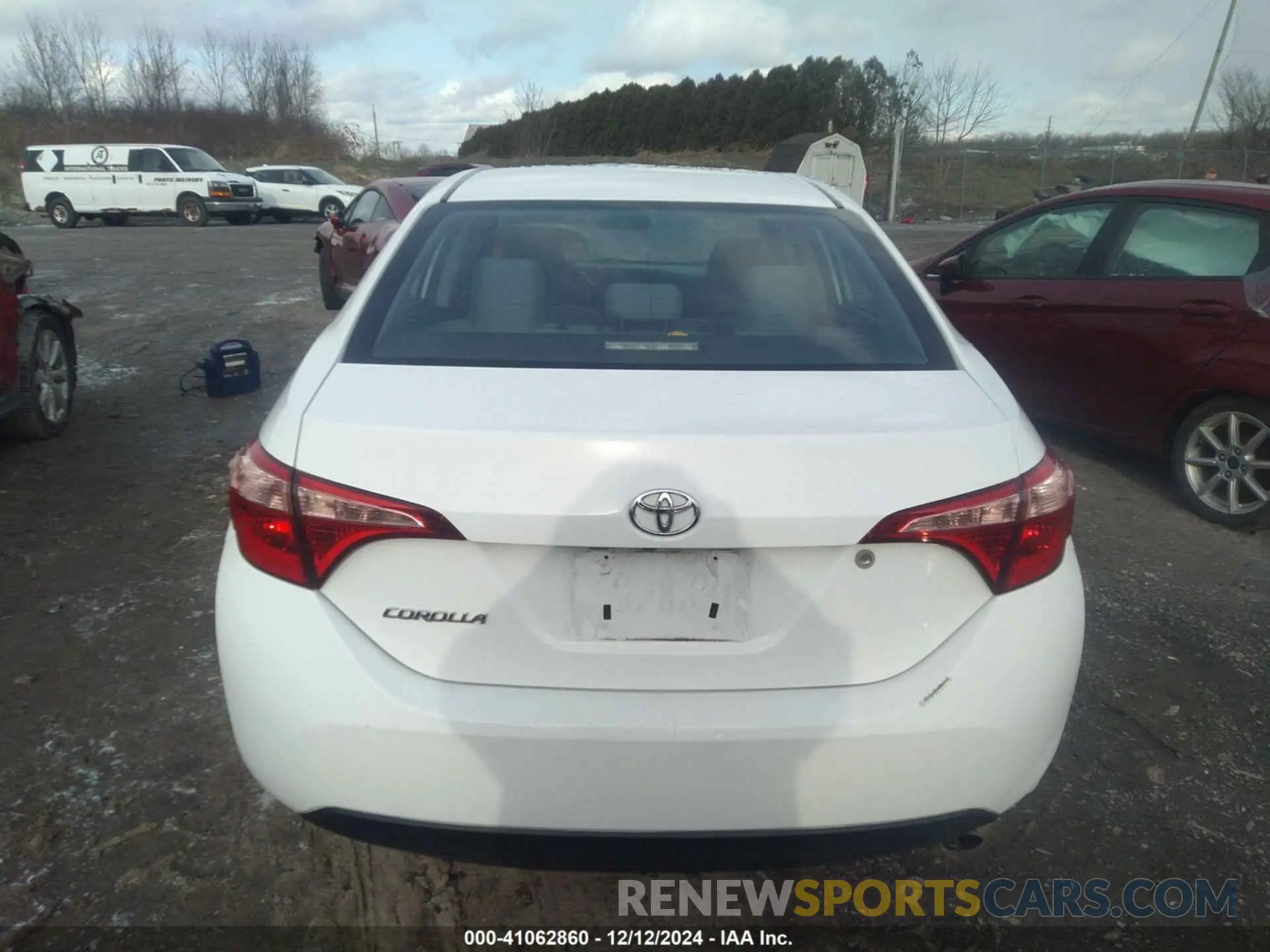 17 Фотография поврежденного автомобиля 2T1BURHE6KC174813 TOYOTA COROLLA 2019