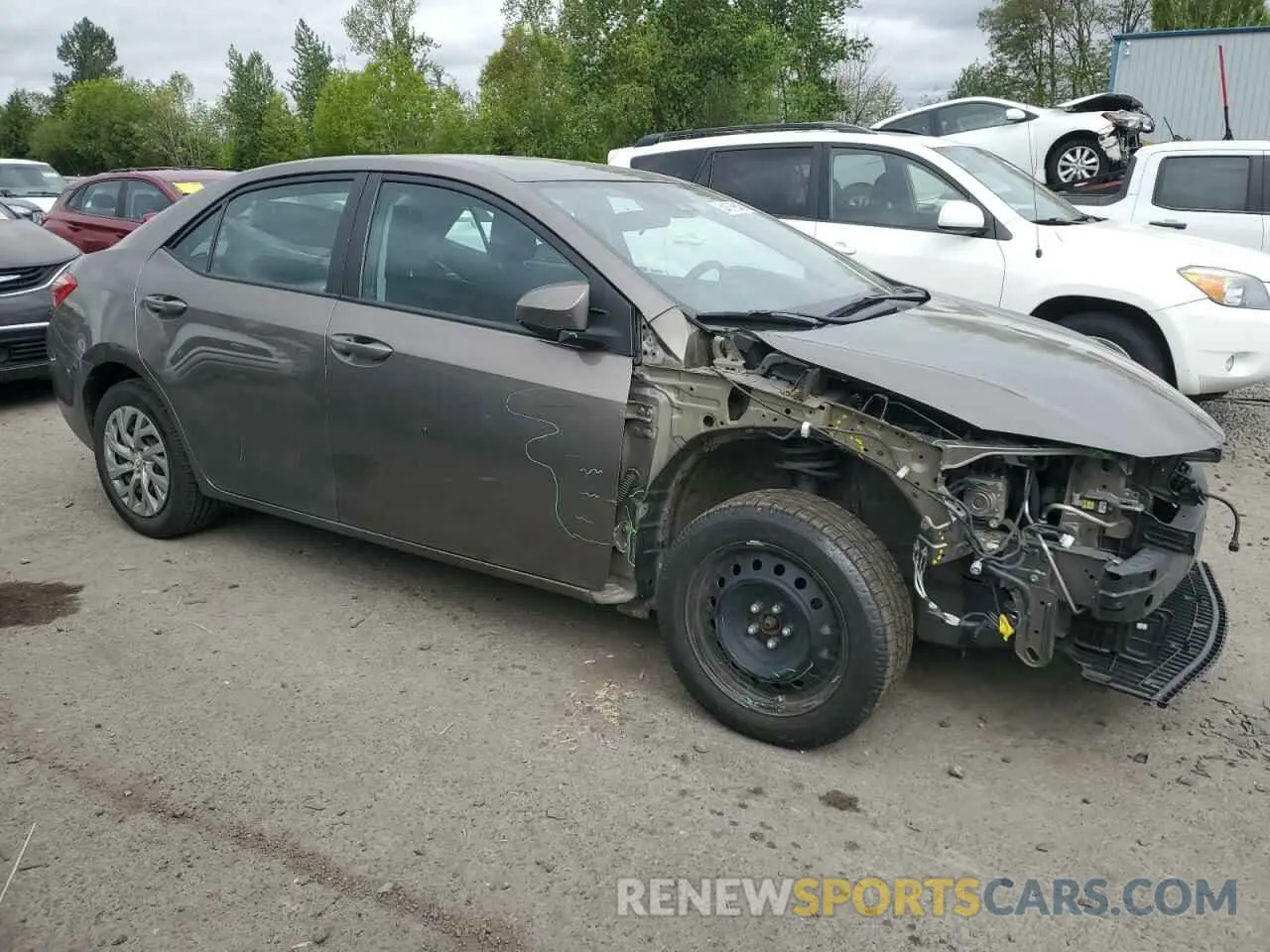 4 Photograph of a damaged car 2T1BURHE6KC190428 TOYOTA COROLLA 2019