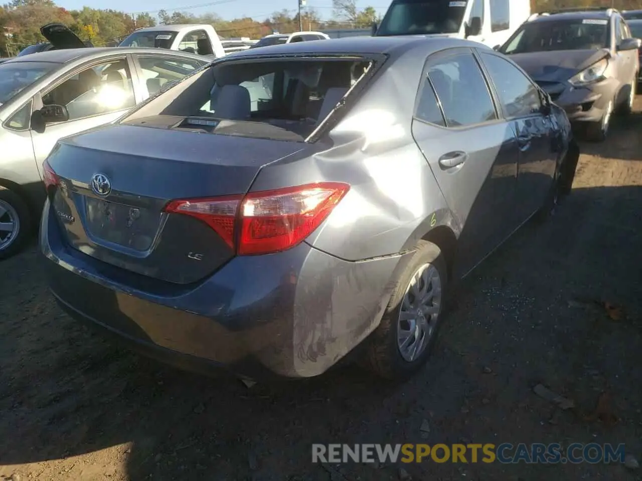 4 Photograph of a damaged car 2T1BURHE6KC202612 TOYOTA COROLLA 2019