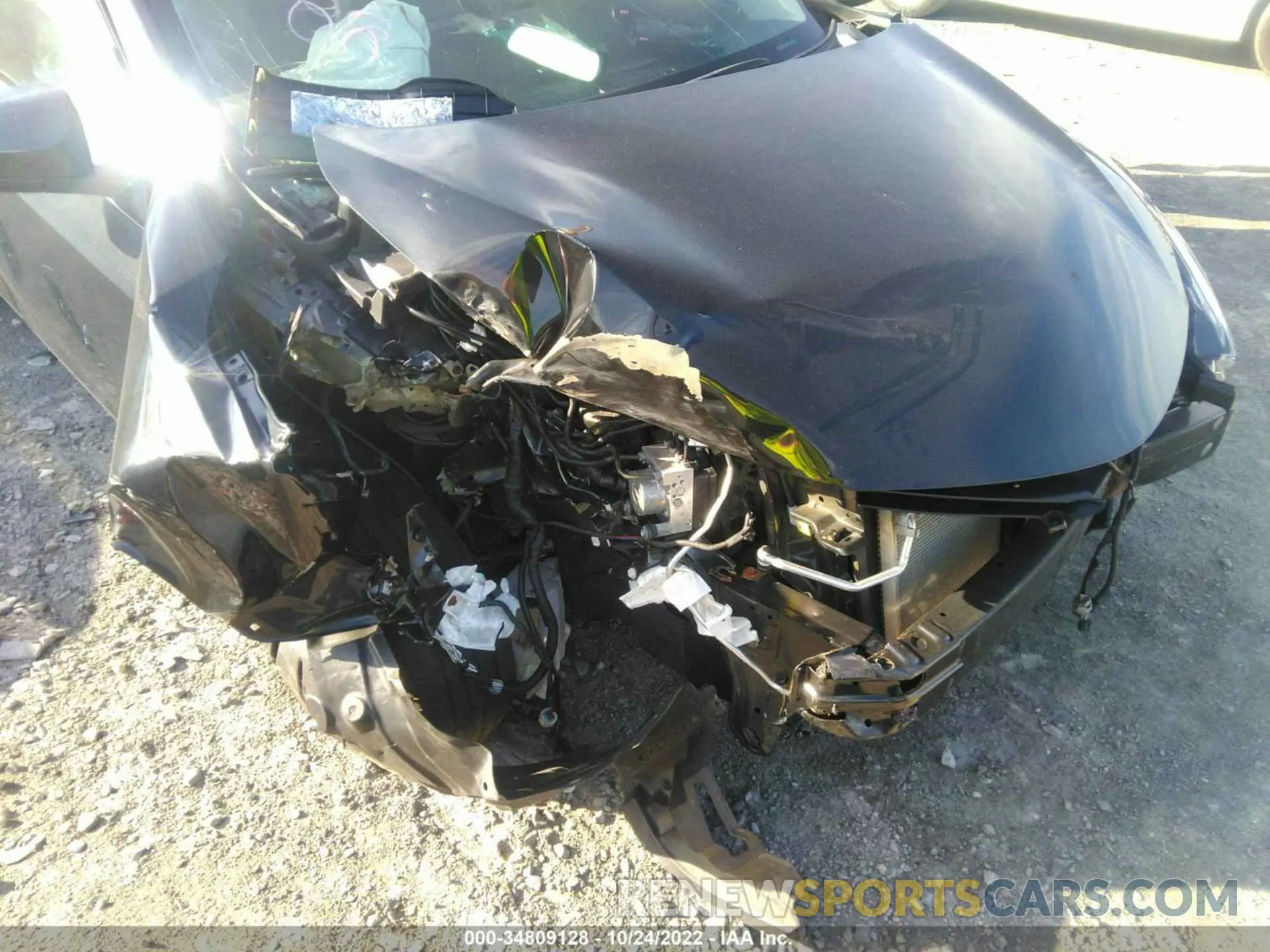 6 Photograph of a damaged car 2T1BURHE6KC205803 TOYOTA COROLLA 2019