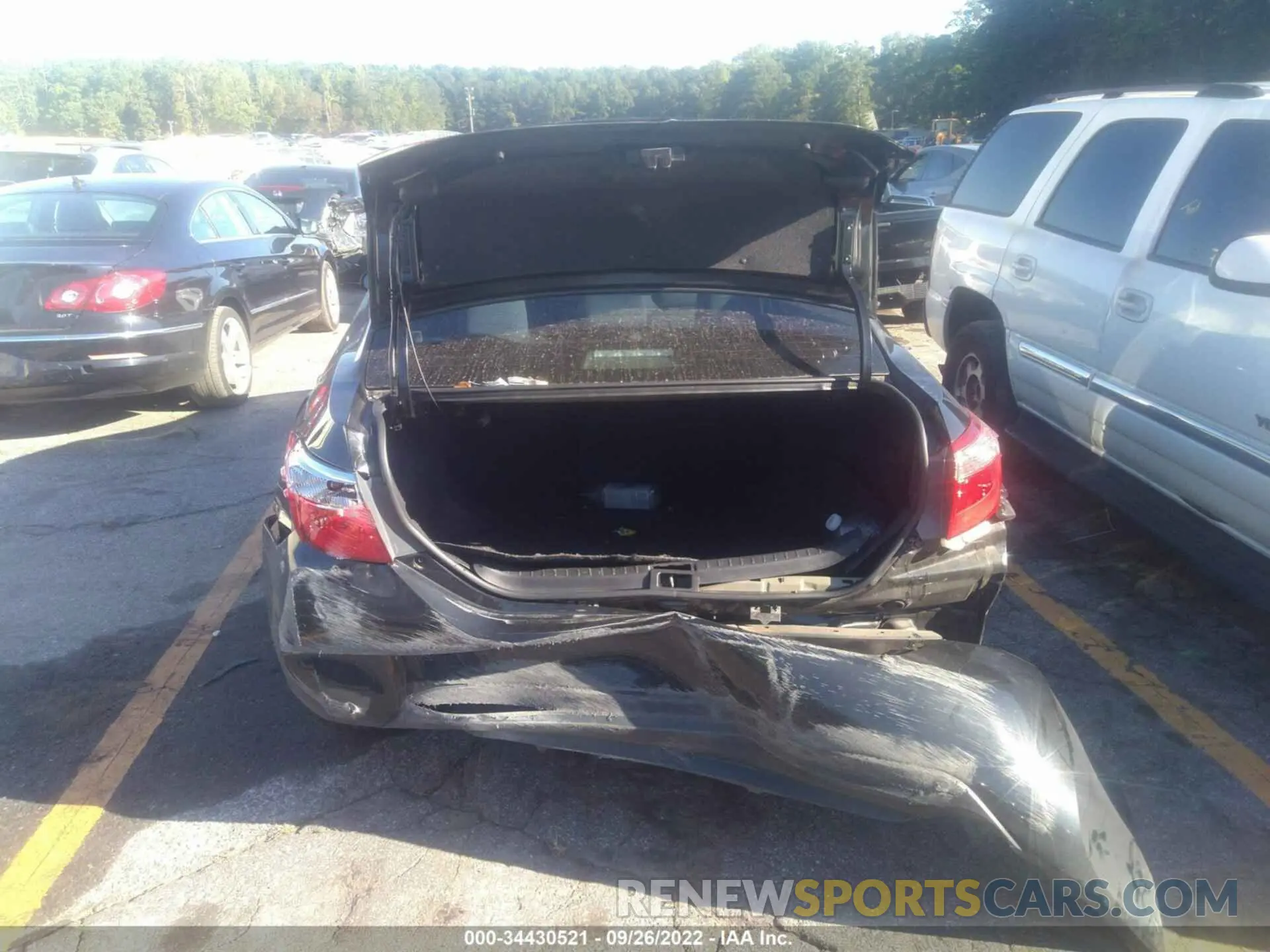 6 Photograph of a damaged car 2T1BURHE6KC206305 TOYOTA COROLLA 2019