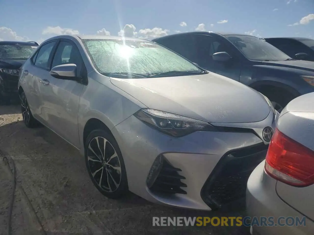 4 Photograph of a damaged car 2T1BURHE6KC211052 TOYOTA COROLLA 2019