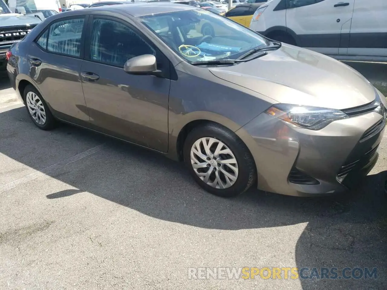 1 Фотография поврежденного автомобиля 2T1BURHE6KC217028 TOYOTA COROLLA 2019