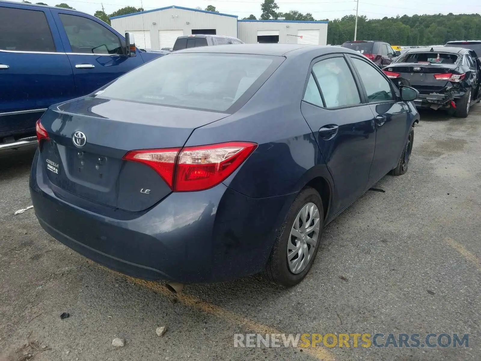 4 Photograph of a damaged car 2T1BURHE6KC222813 TOYOTA COROLLA 2019