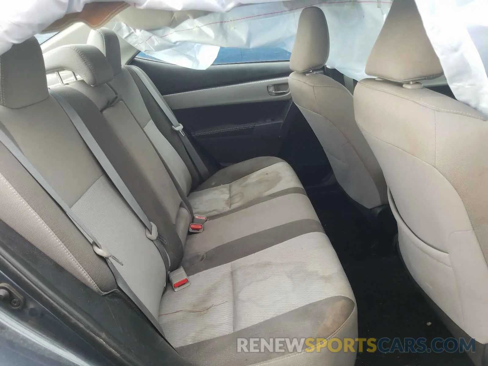 6 Photograph of a damaged car 2T1BURHE6KC222813 TOYOTA COROLLA 2019