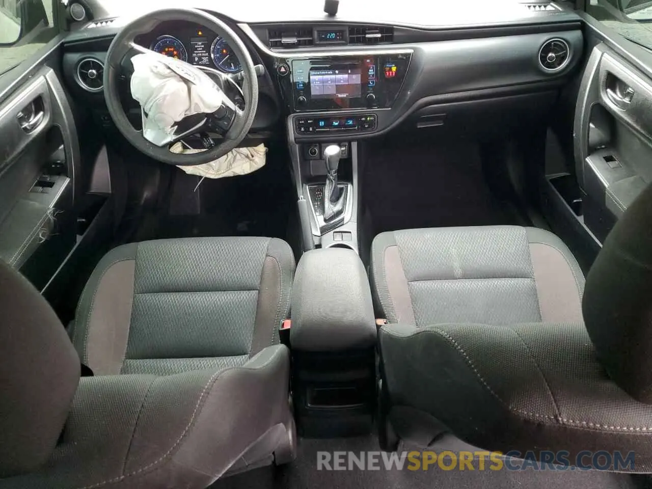 8 Фотография поврежденного автомобиля 2T1BURHE6KC231818 TOYOTA COROLLA 2019